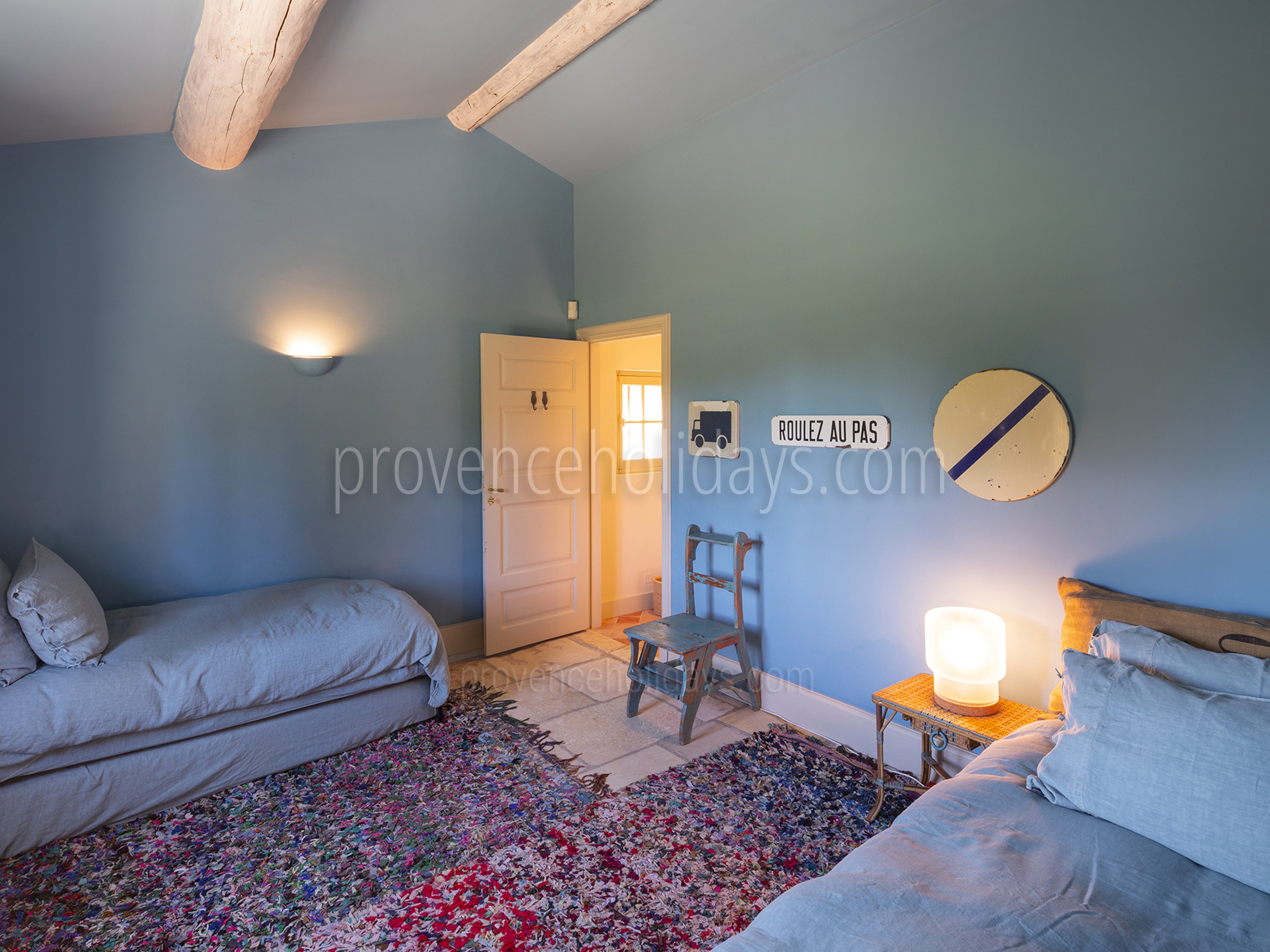 43 - Mas Provence: Villa: Bedroom