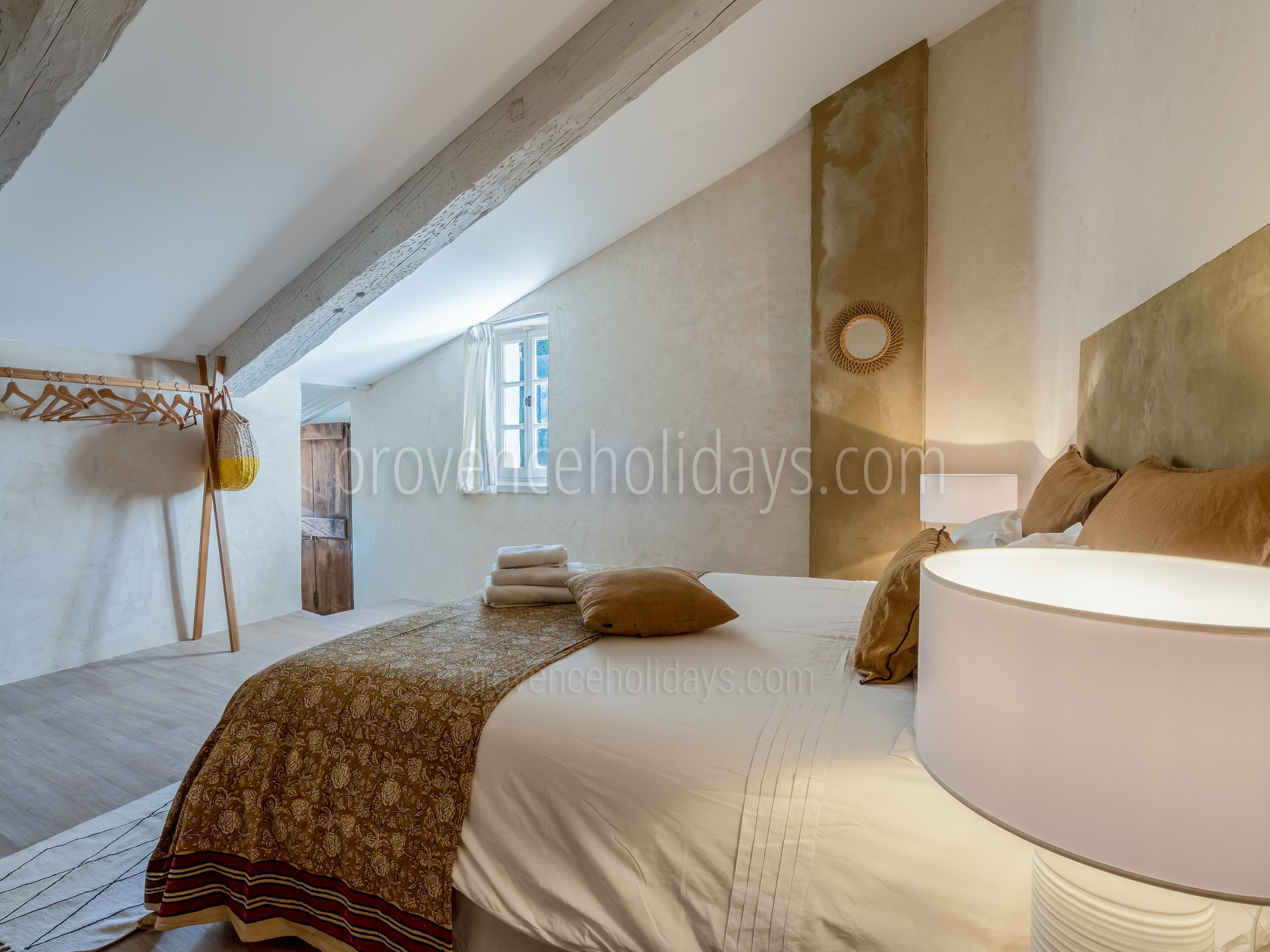 46 - Mas de Venasque: Villa: Bedroom