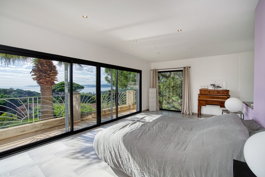 8 - Villa Arcadia: Villa: Bedroom