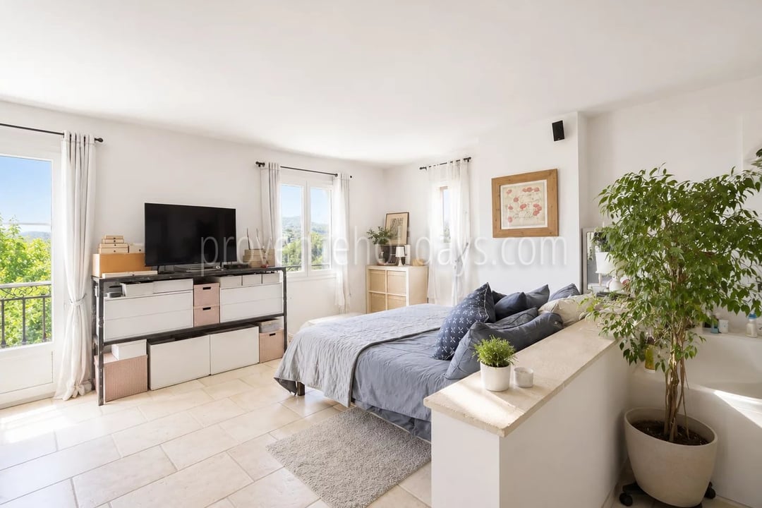 10 - Provençaalse villa in Cavalaire-sur-Mer: Villa: Bedroom