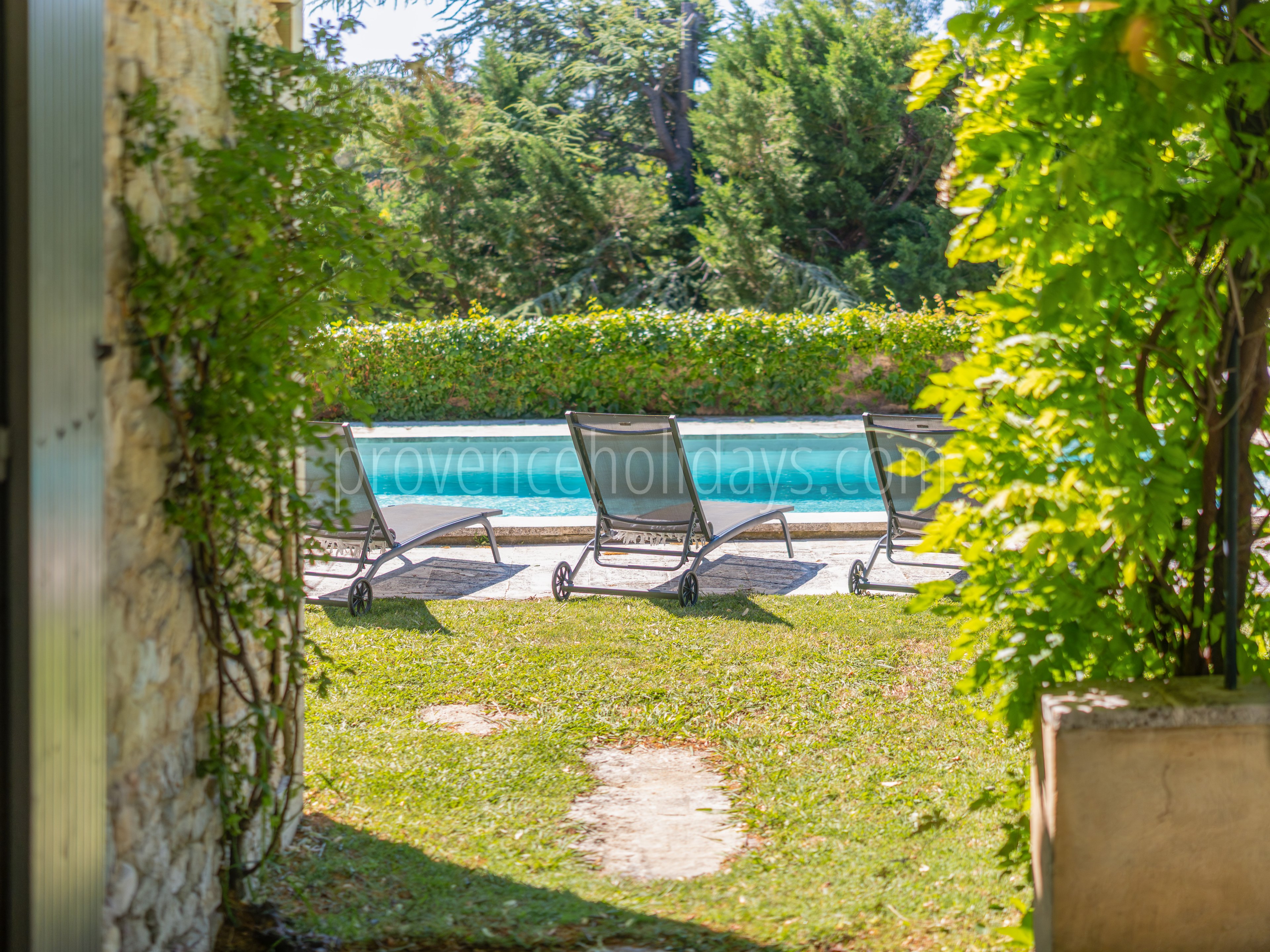 41 - L’Aube Provençale: Villa: Exterior
