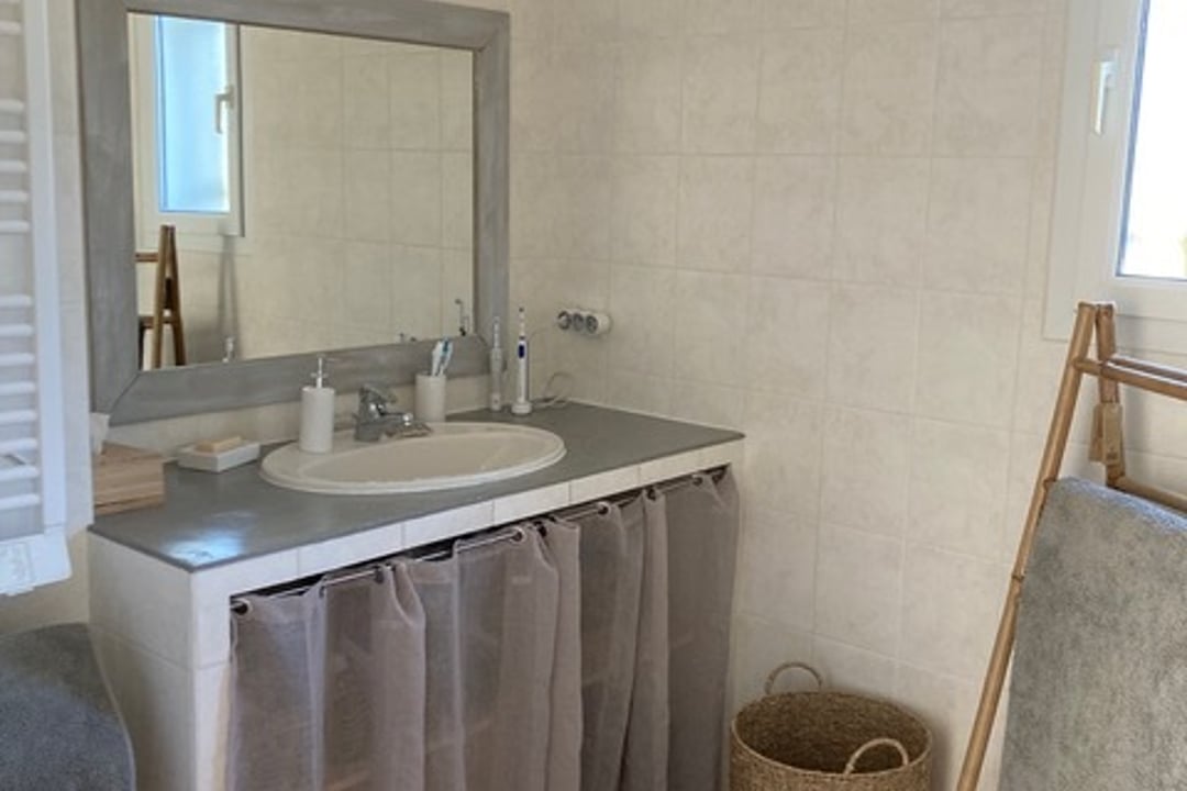 19 - Villa Bécune: Villa: Bathroom