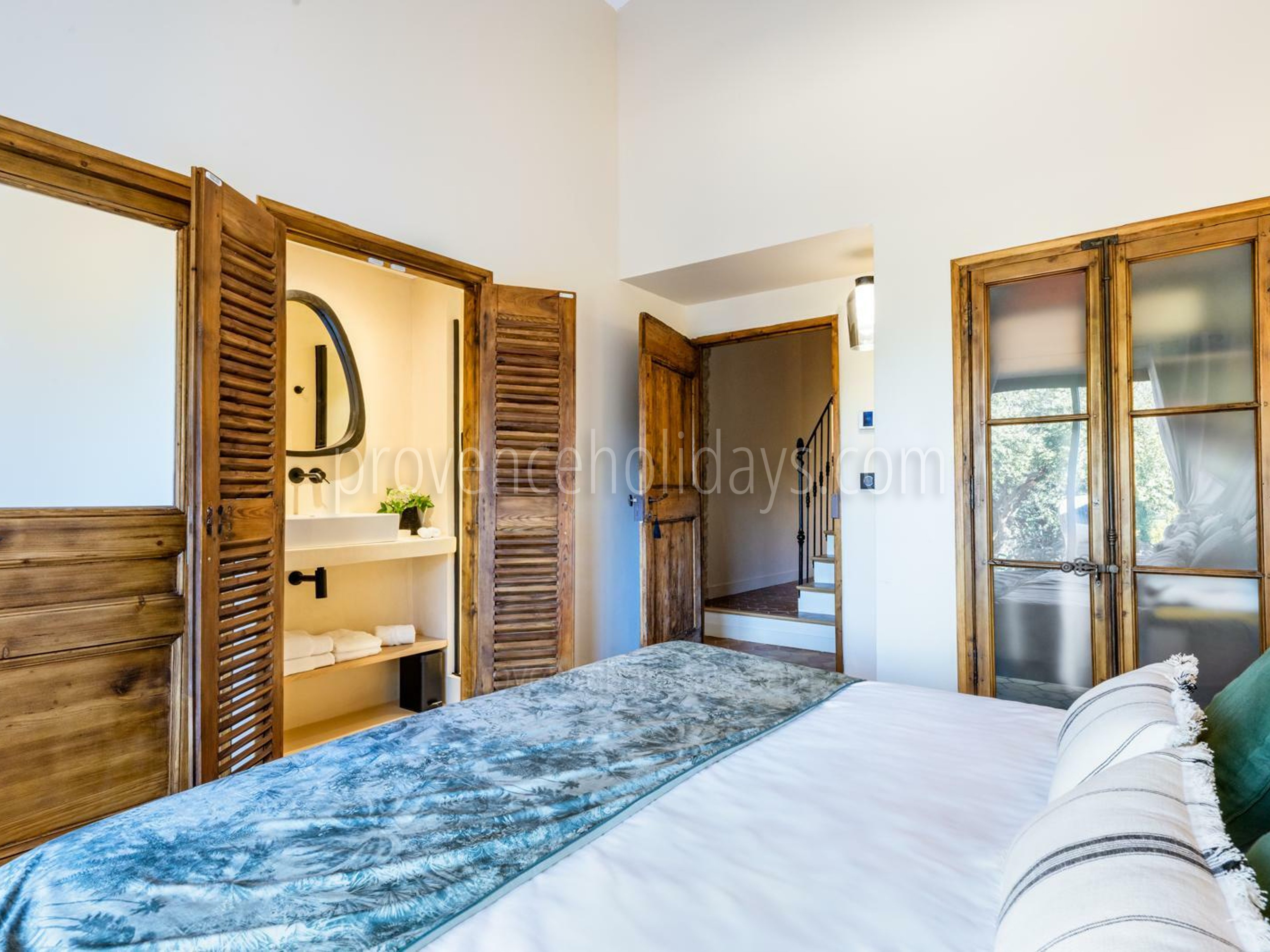 14 - Mas Sylvania: Villa: Bedroom
