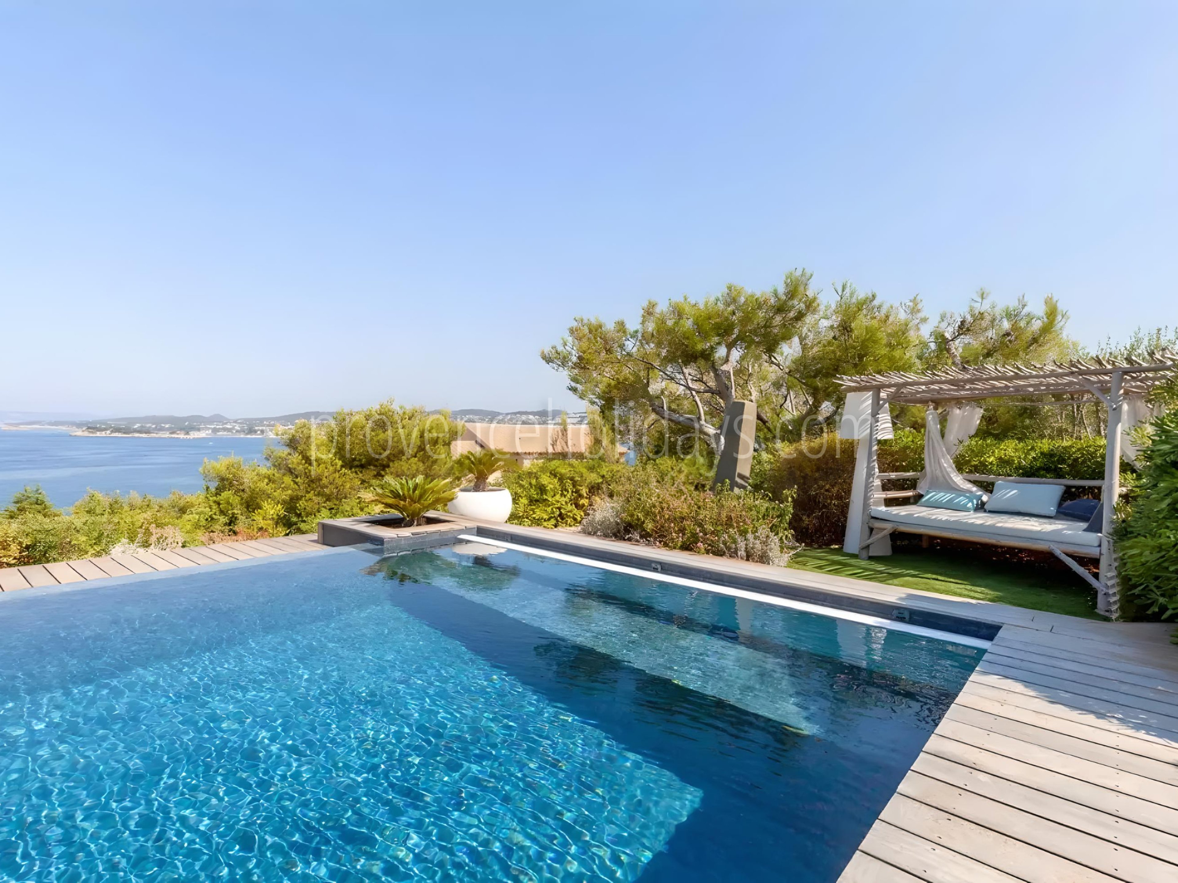 18 - Villa Florensia: Villa: Pool