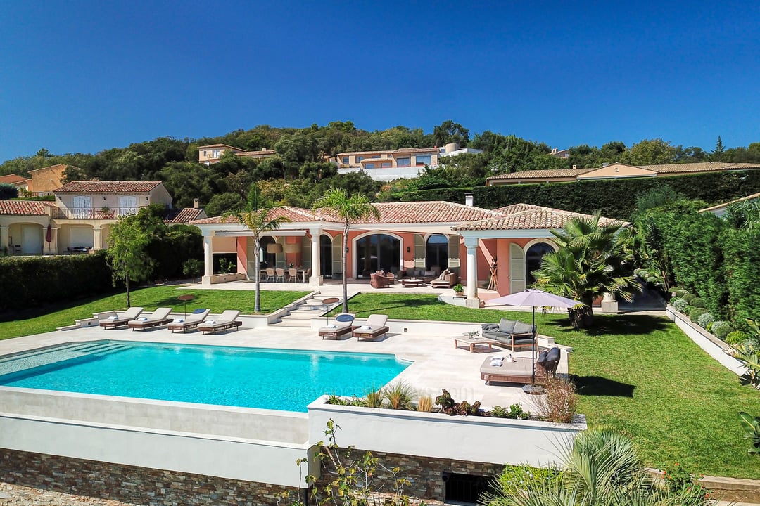 Villa zur saisonalen Vermietung mit Meerblick in Grimaud