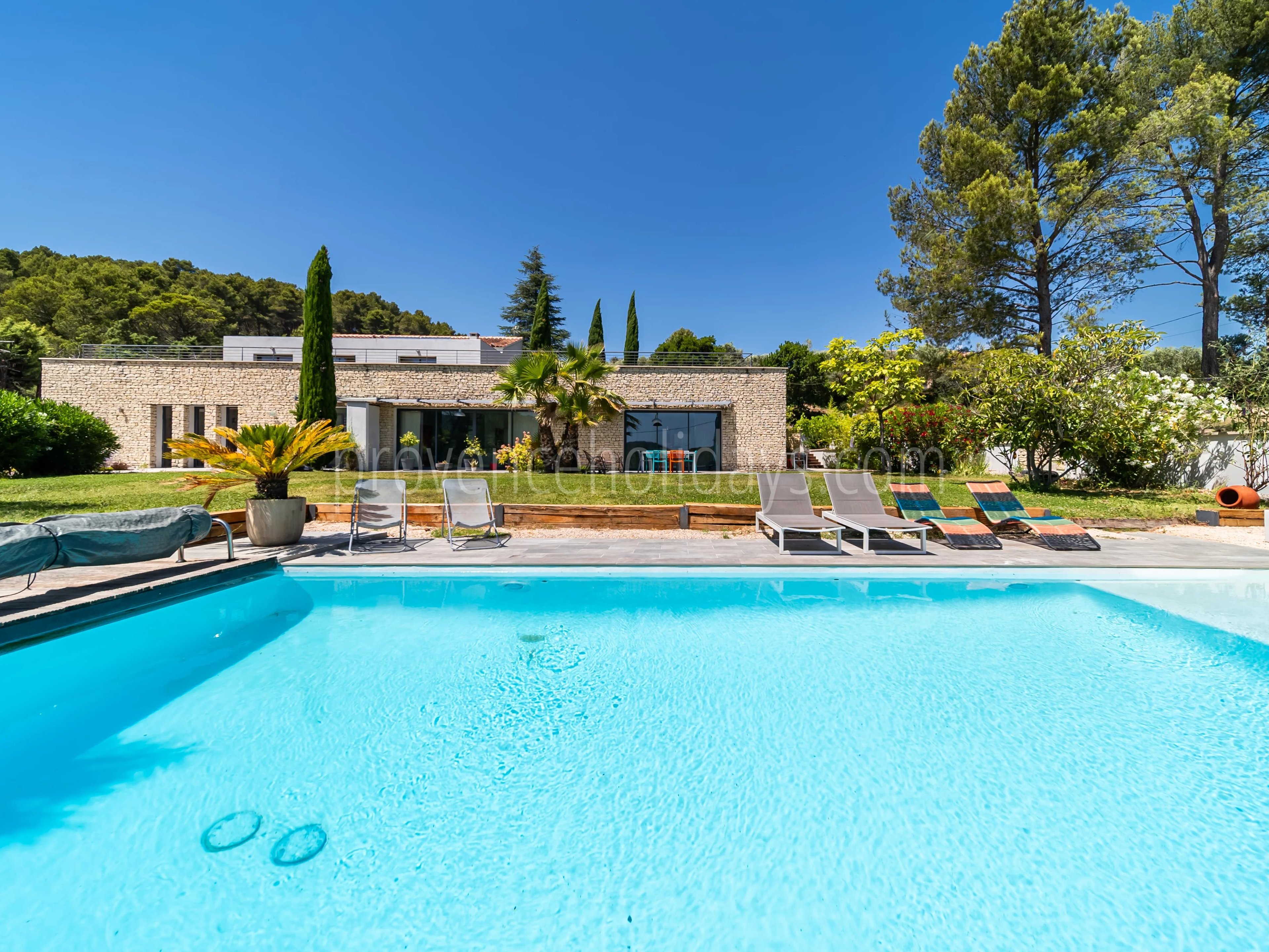 4 - Villa with pool in Pernes-les-Fontaines: Villa: Pool