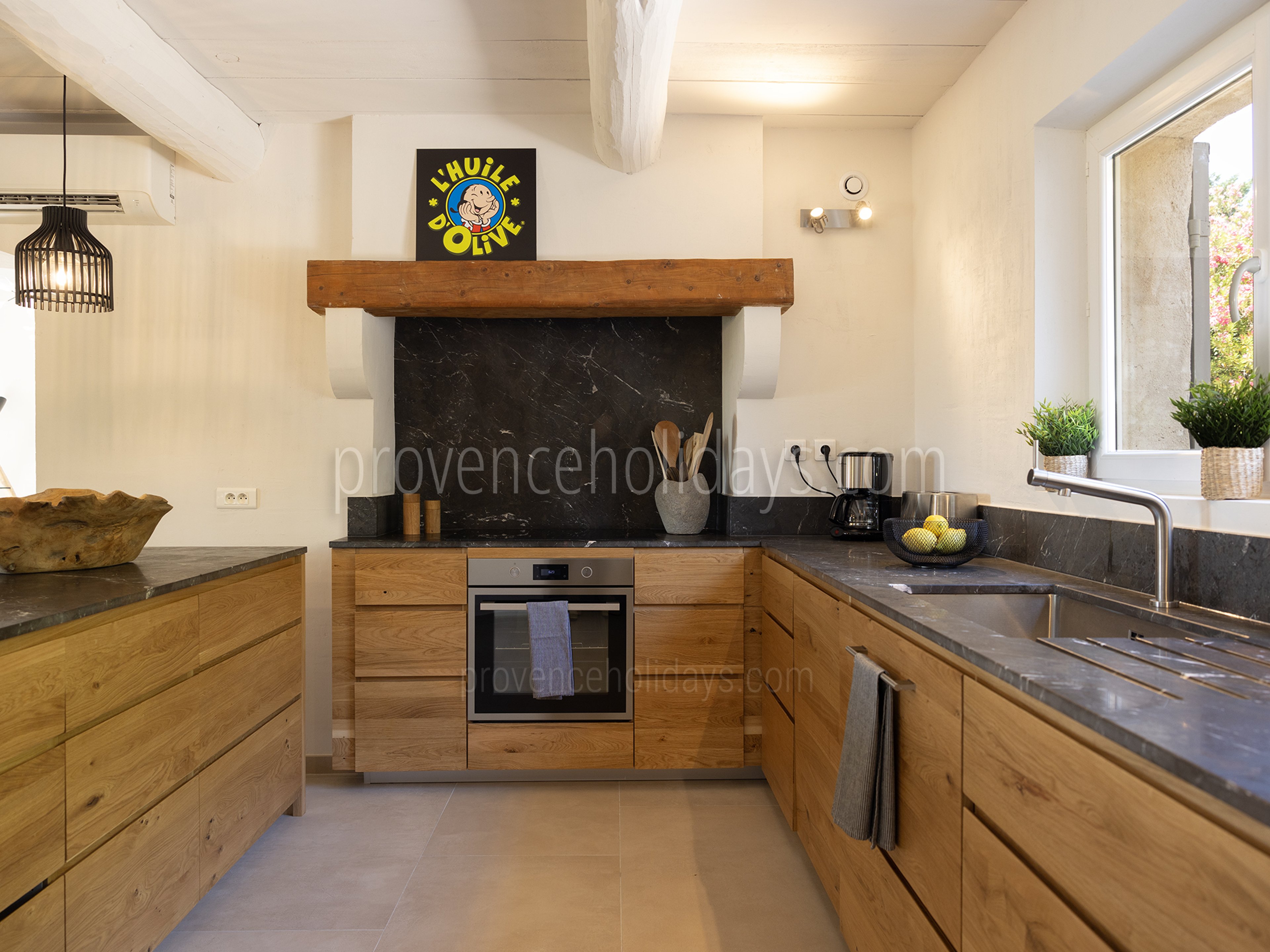17 - Le Mas des Lauriers: Villa: Interior