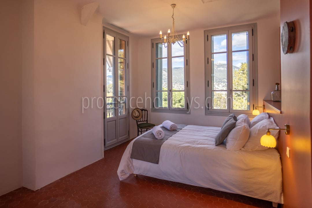 15 - Domaine Ora: Villa: Bedroom