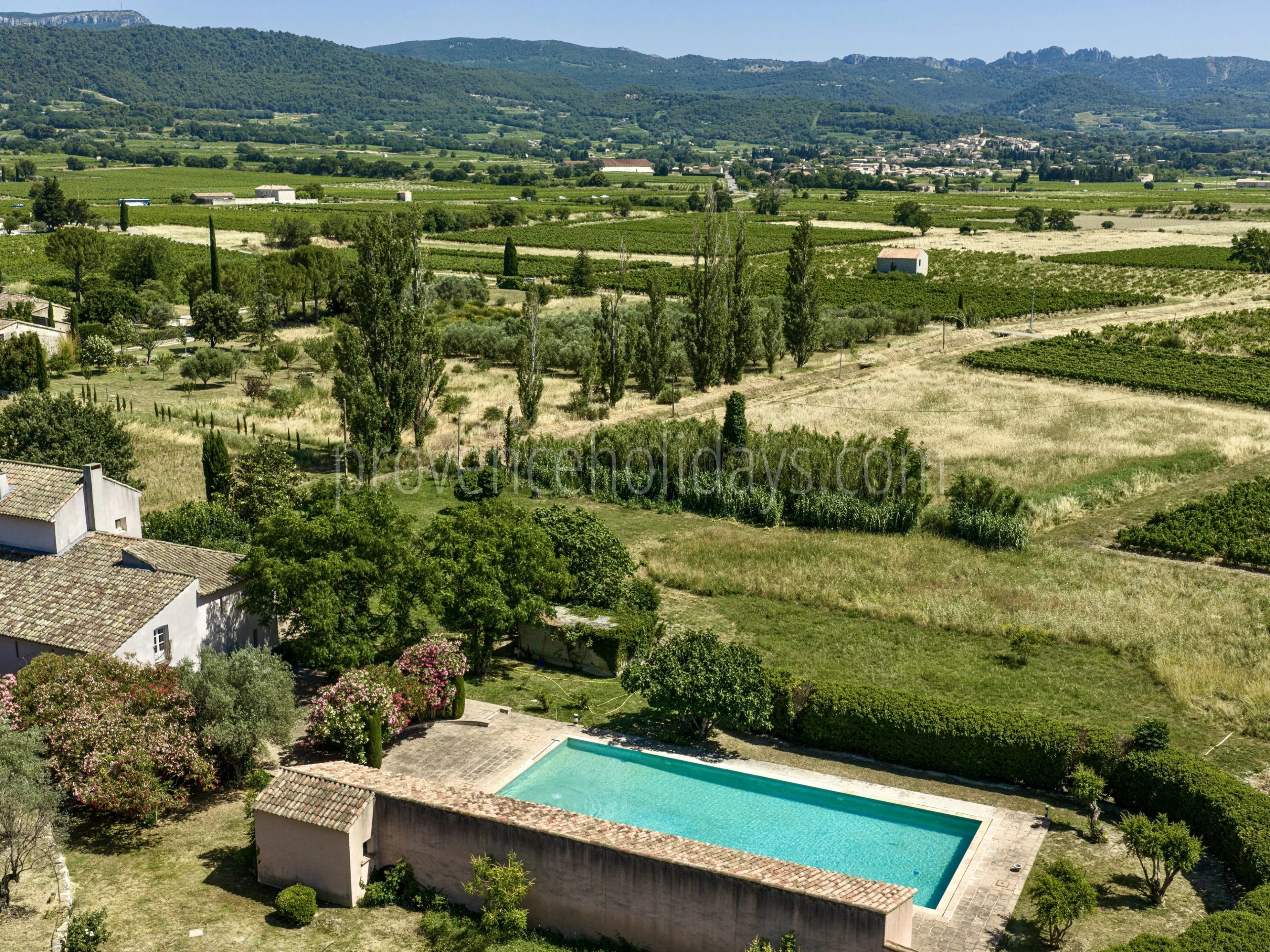 4 - Karaktervolle mas in Vaison-la-Romaine: Villa: Exterior