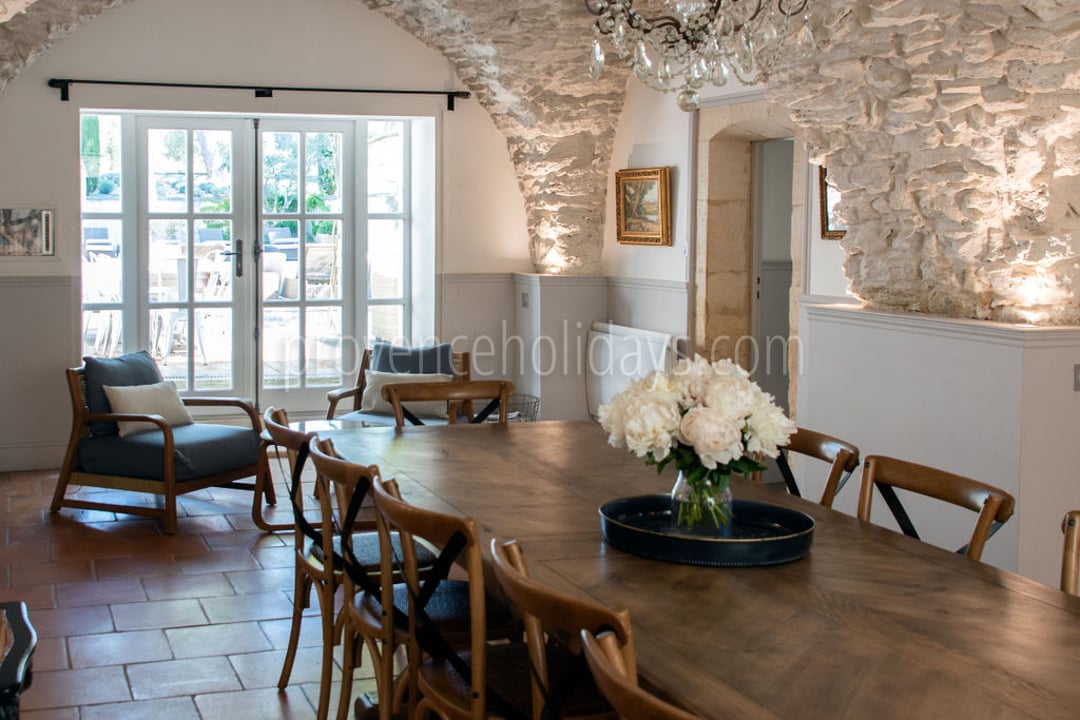 15 - Mas Mouriès: Villa: Interior