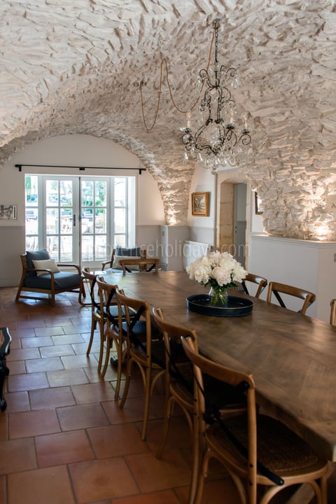 15 - Mas Mouriès: Villa: Interior