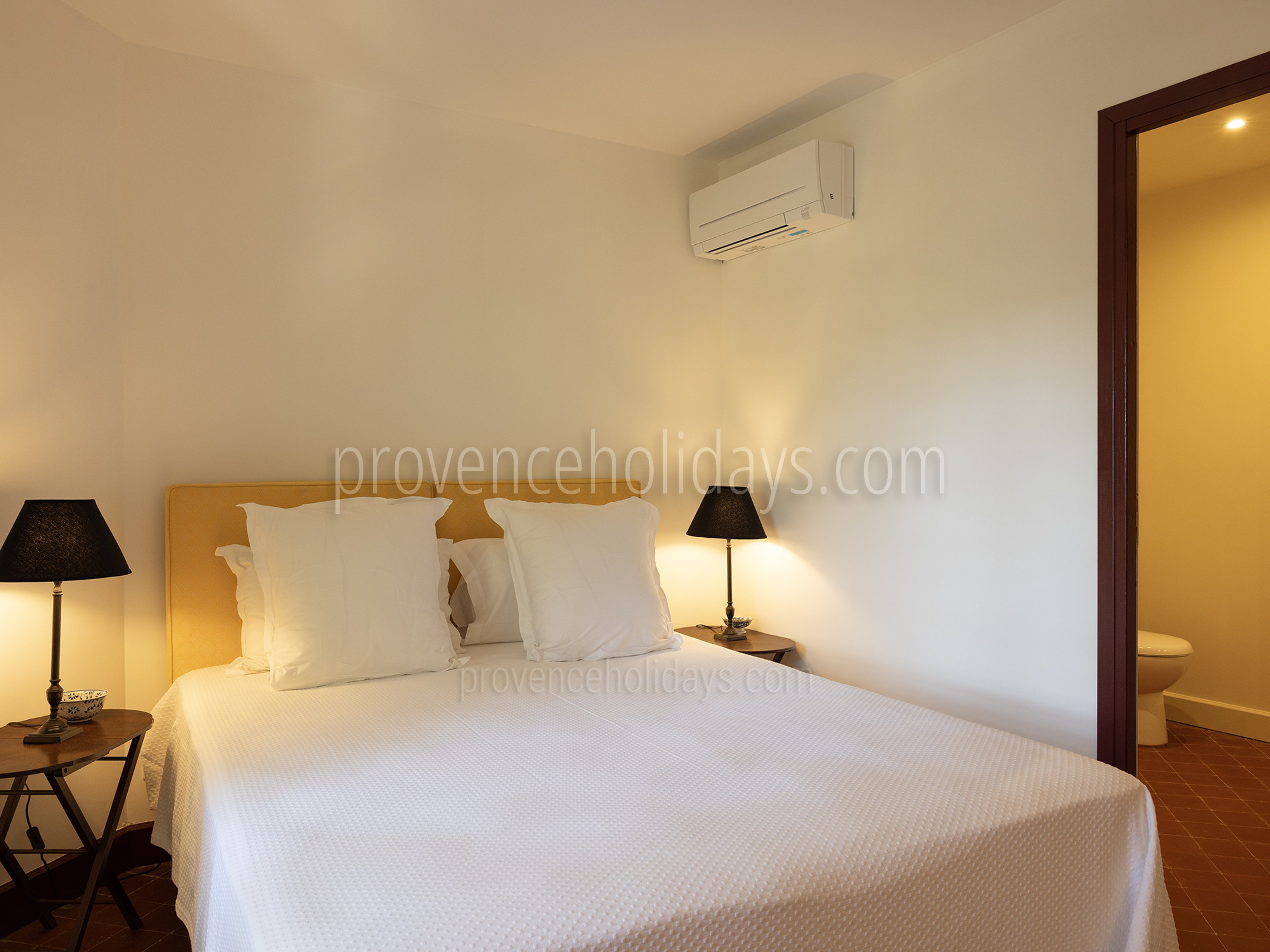 42 - Bastide Mouriès: Villa: Bedroom
