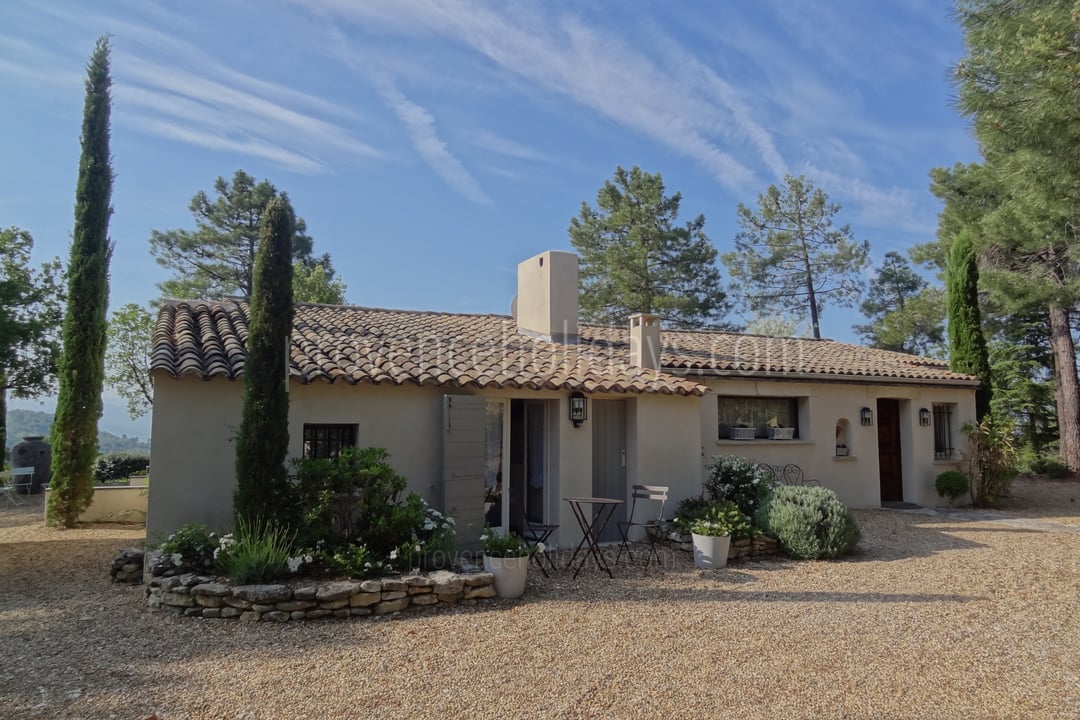 31 - La Villa Panorama: Villa: Exterior