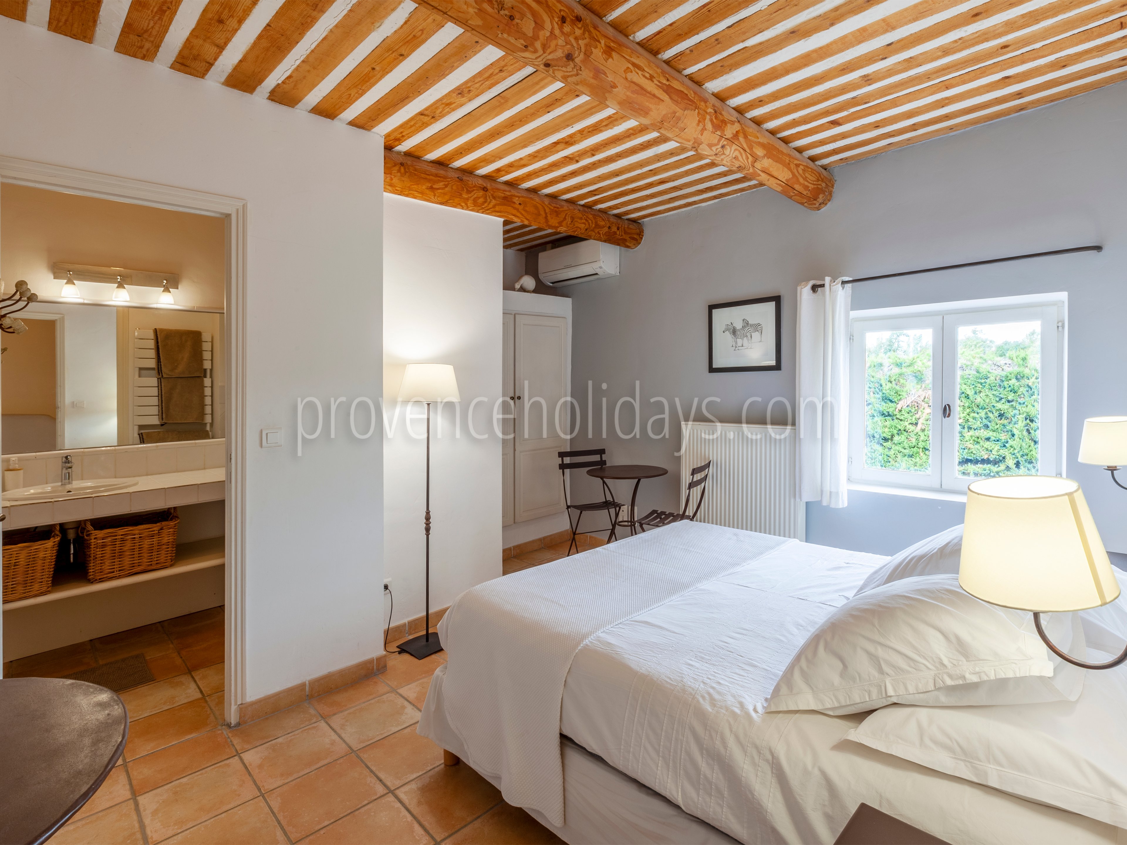 51 - Maison Robion: Villa: Bedroom
