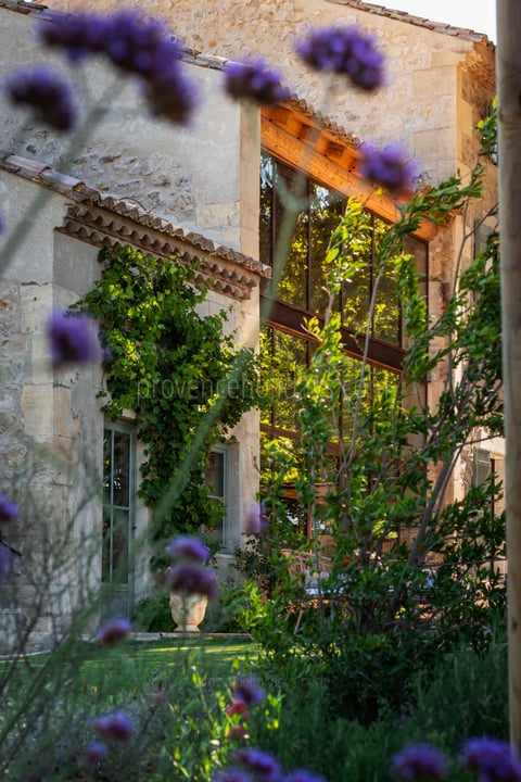 14 - Mas des Pommiers: Villa: Interior