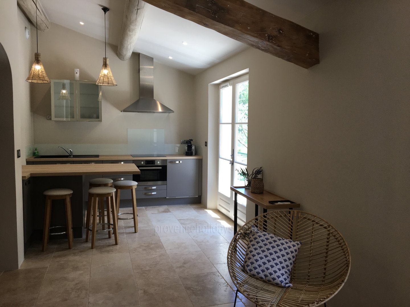23 - Le Mas Provençal: Villa: Interior