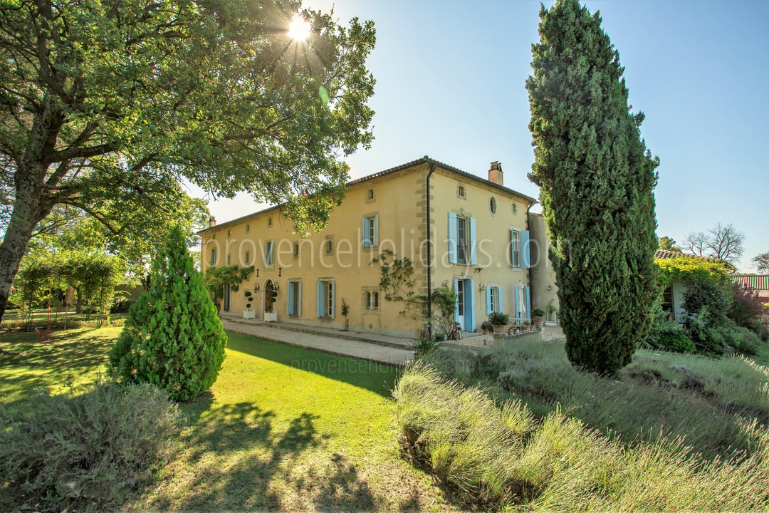 9 - Domaine d\'Uzès: Villa: Exterior