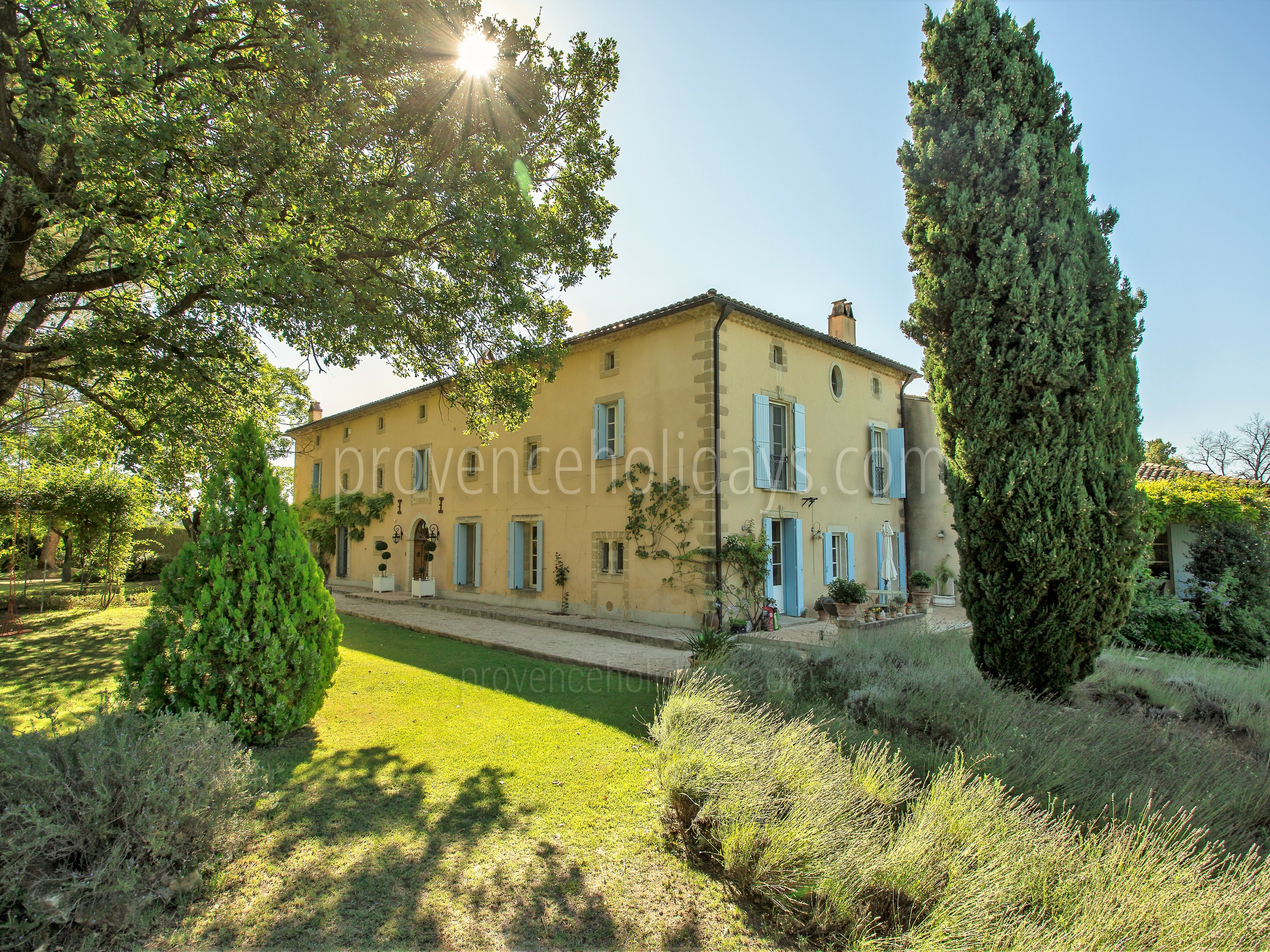 9 - Domaine d\'Uzès: Villa: Exterior
