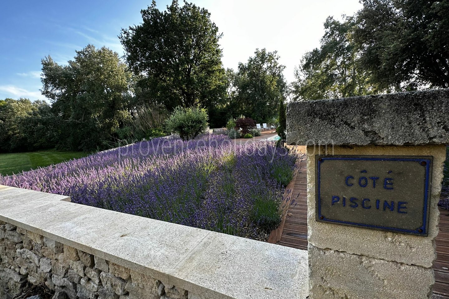 16 - Mas du Carlet: Villa: Exterior