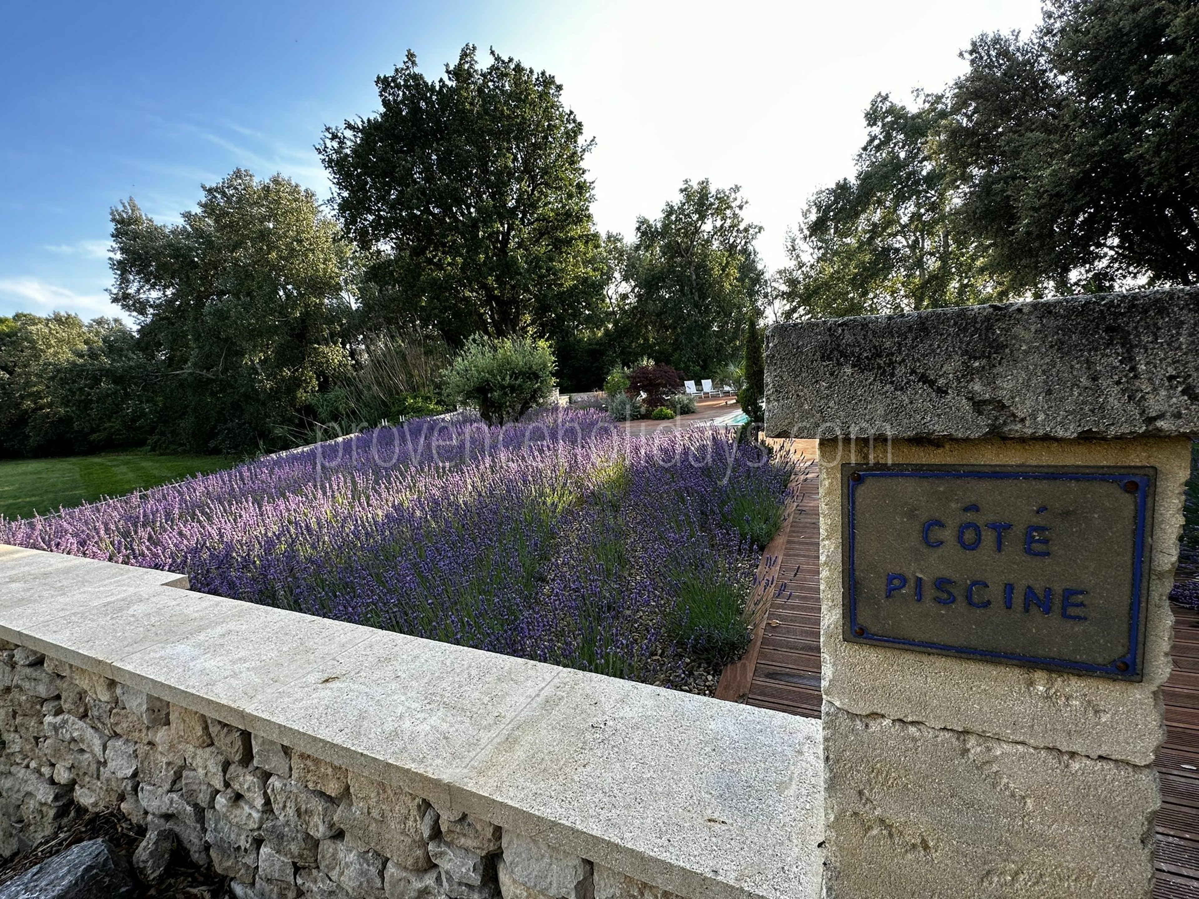 16 - Mas du Carlet: Villa: Exterior