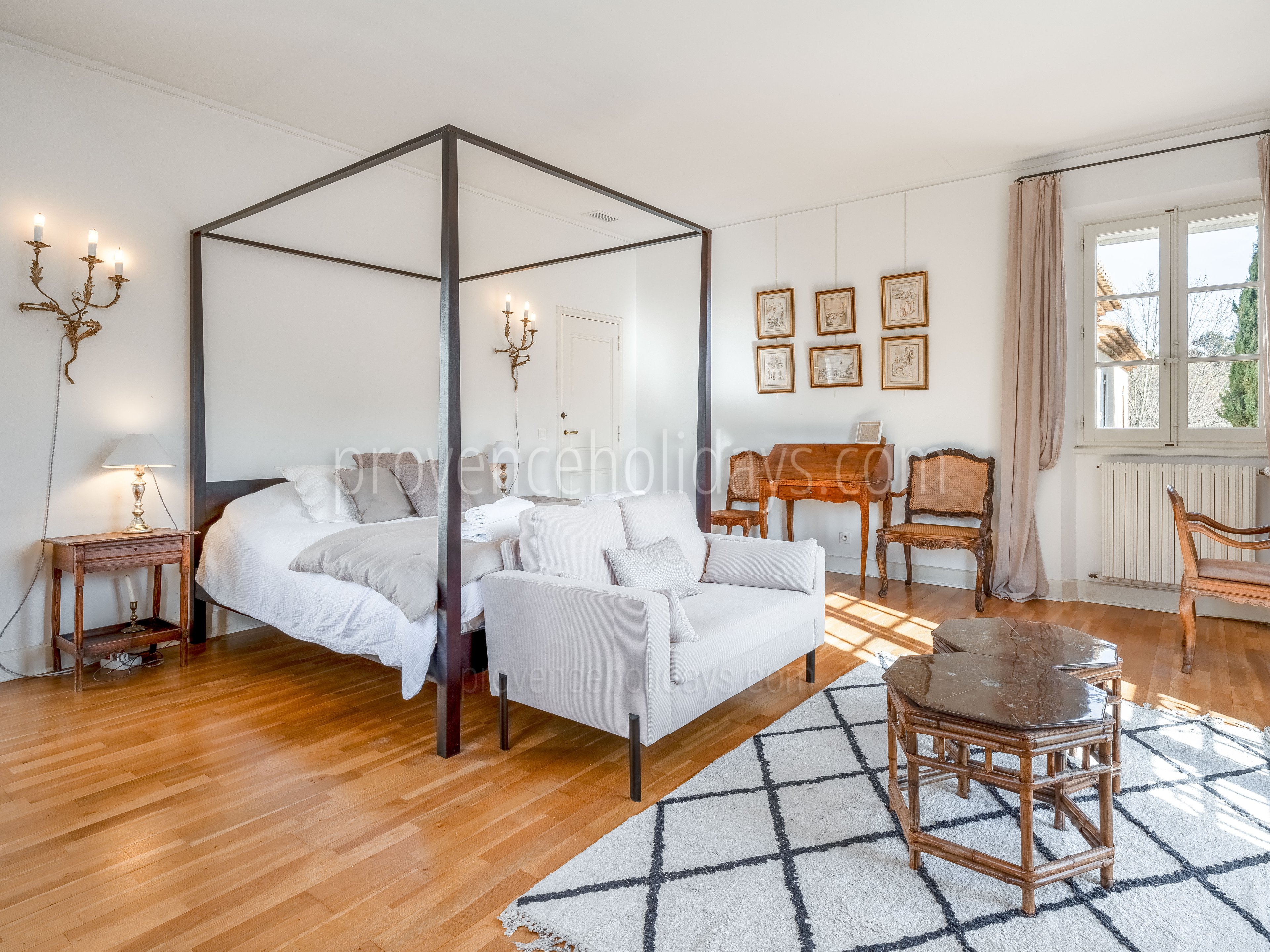 48 - Mas des Trois Cyprès: Villa: Bedroom