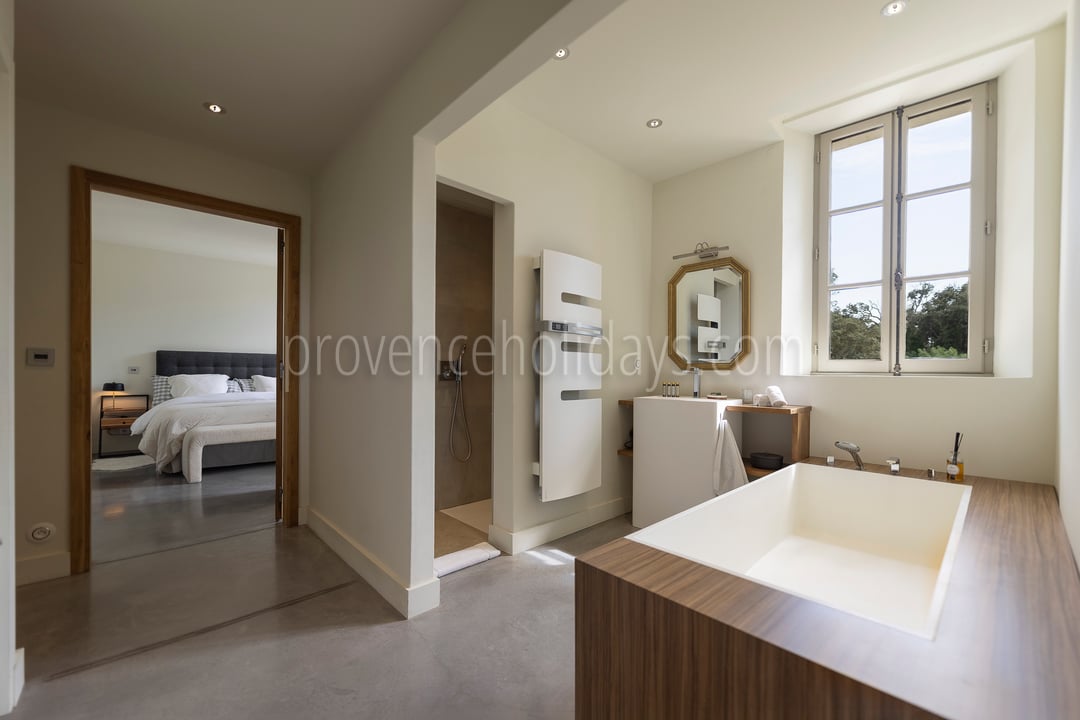 23 - Le Domaine de L\'Or Vert: Villa: Bathroom