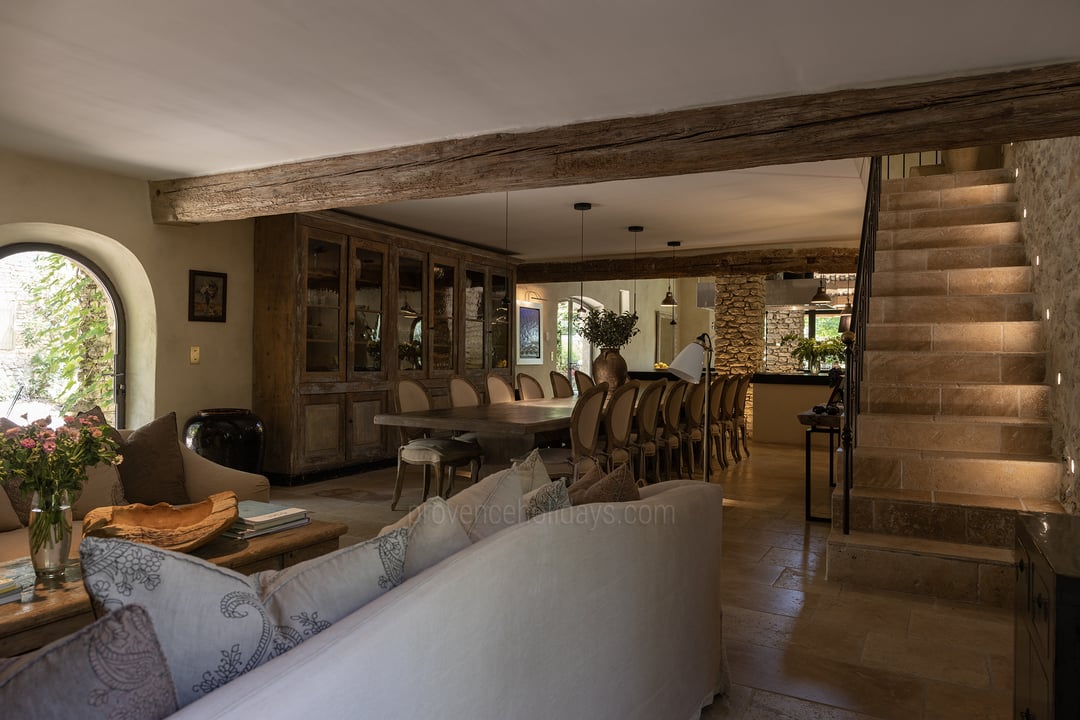 39 - Bastide Provençale: Villa: Interior