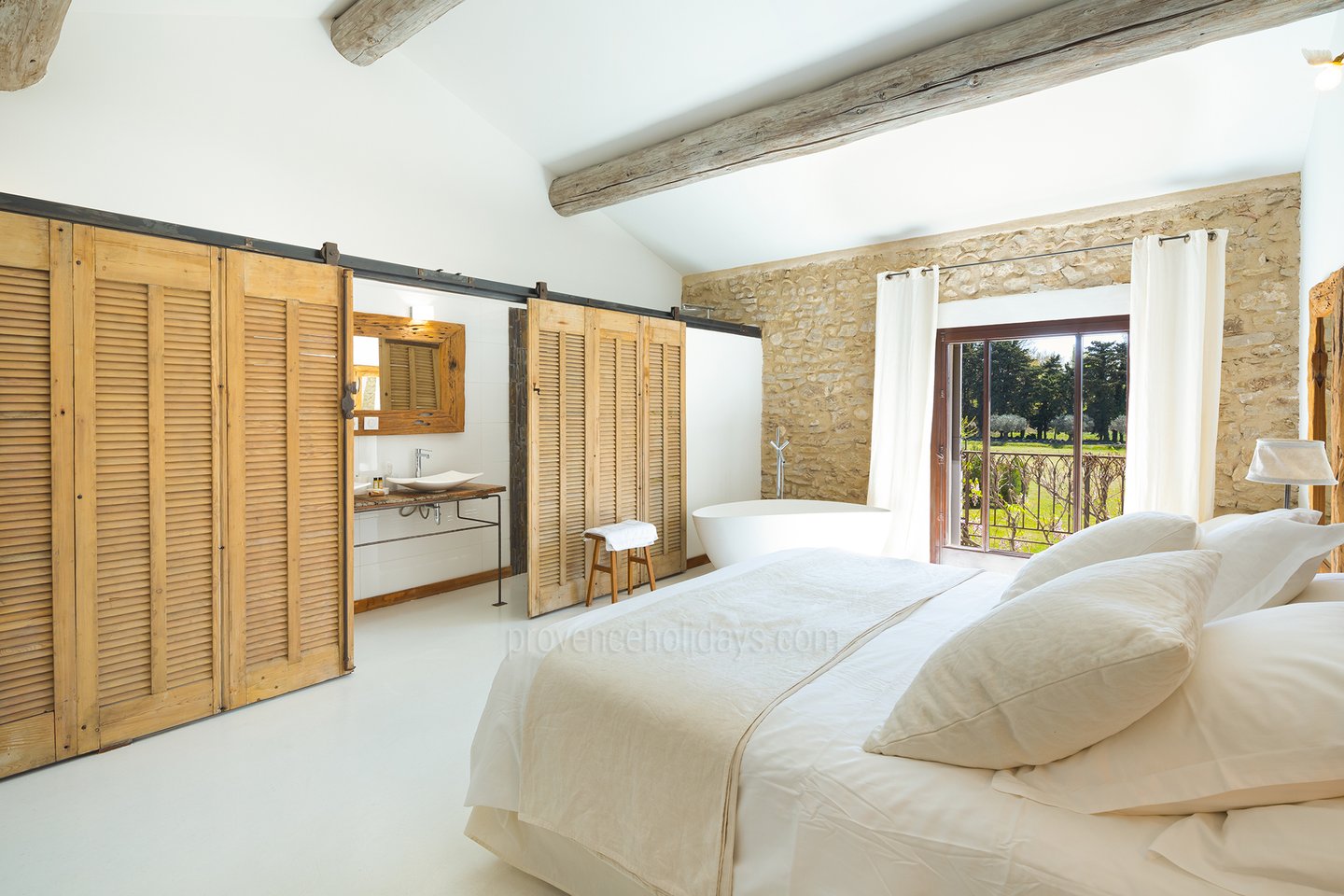 3 - Mas des Vignes: Villa: Bedroom