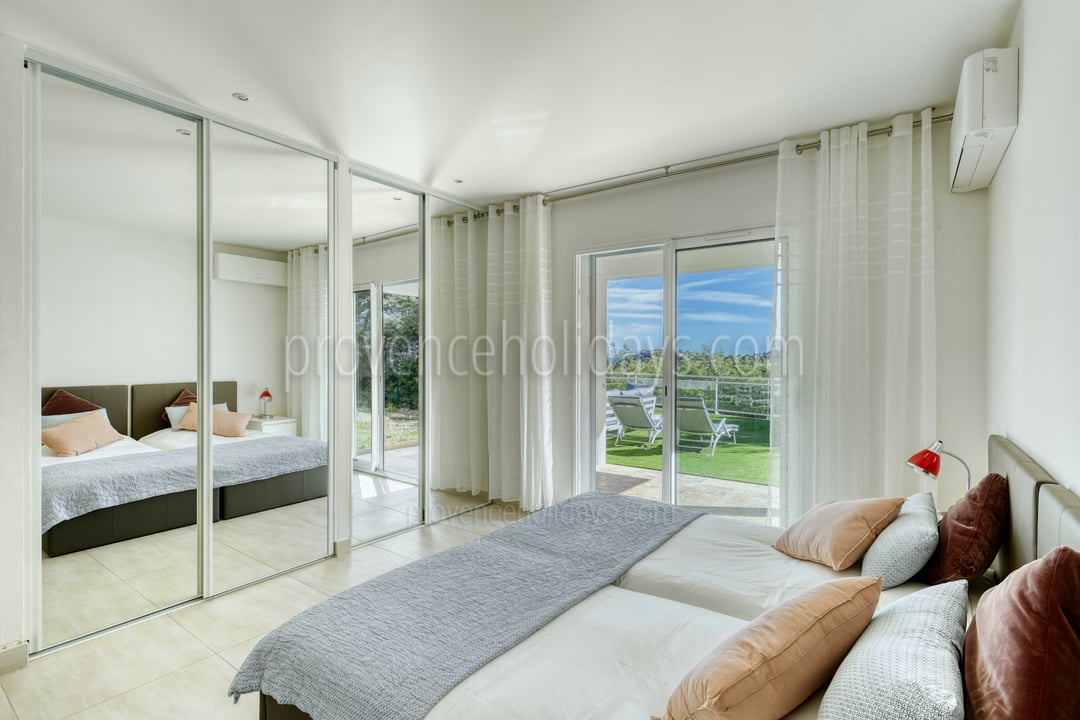 29 - Villa Céline: Villa: Bedroom