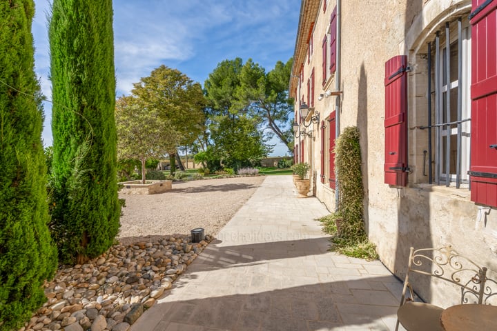 77 - Bastide Saint-Pierre: Villa: Exterior