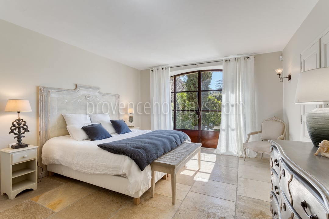 21 - Le Mas de l\'Ouest: Villa: Bedroom