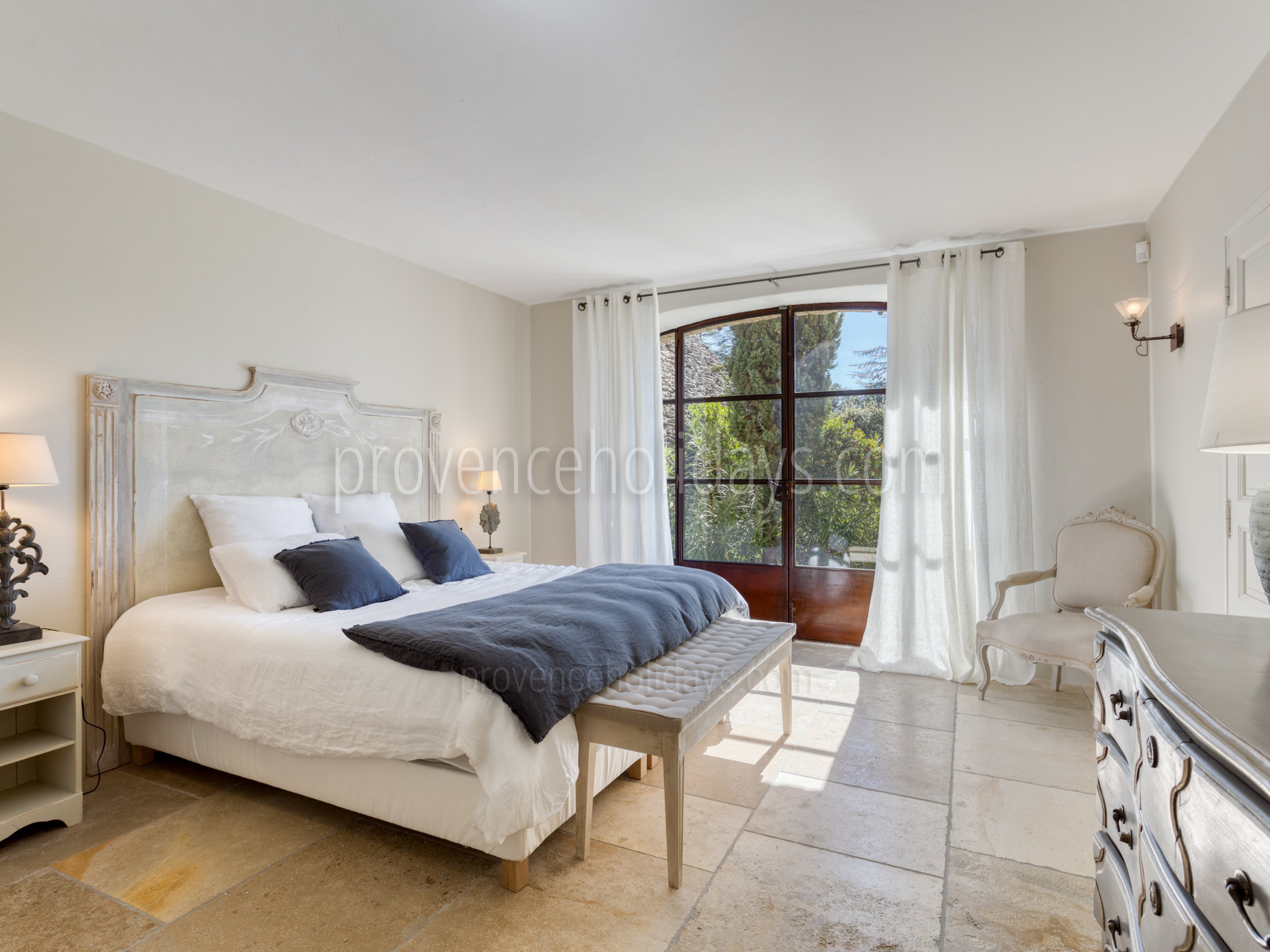 21 - Le Mas de l\'Ouest: Villa: Bedroom