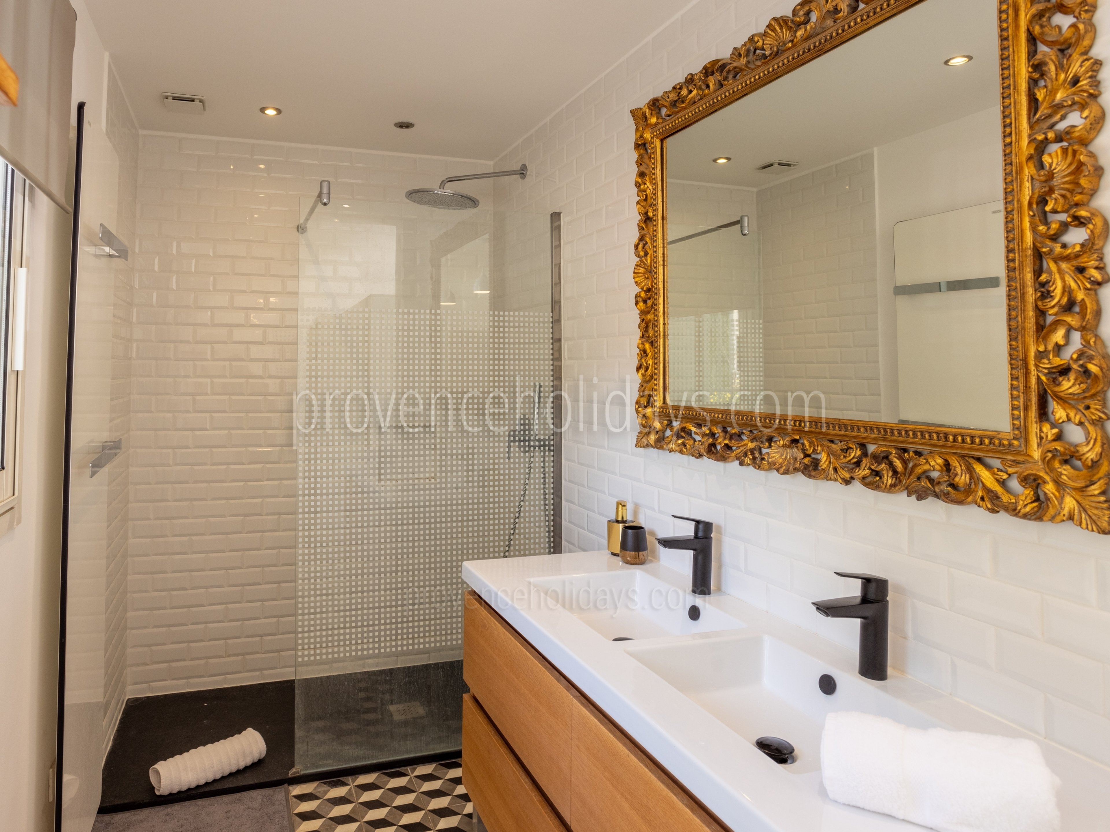 13 - Villa Clémentine: Villa: Bathroom