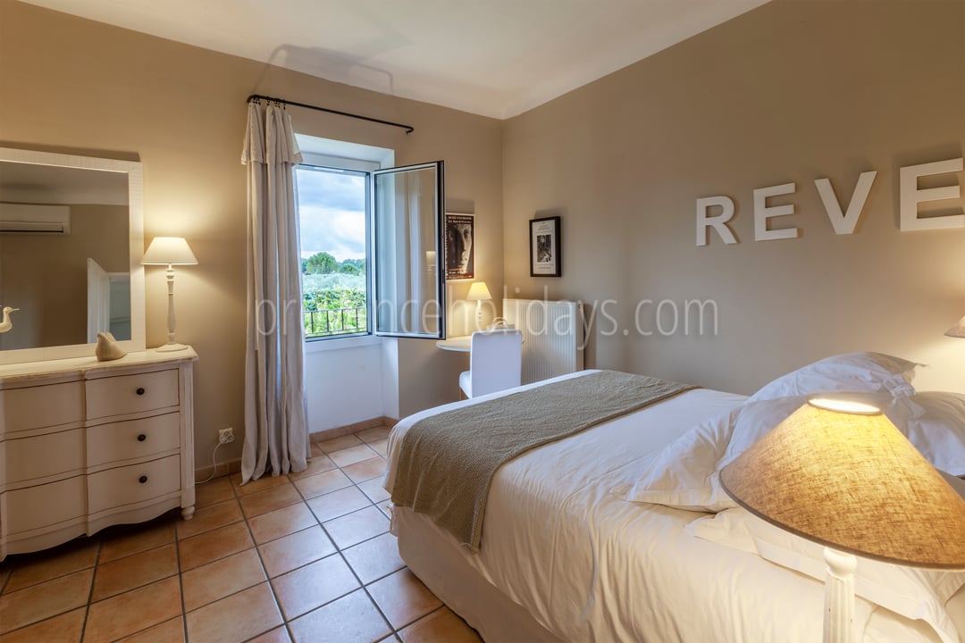 42 - Maison Robion: Villa: Bedroom