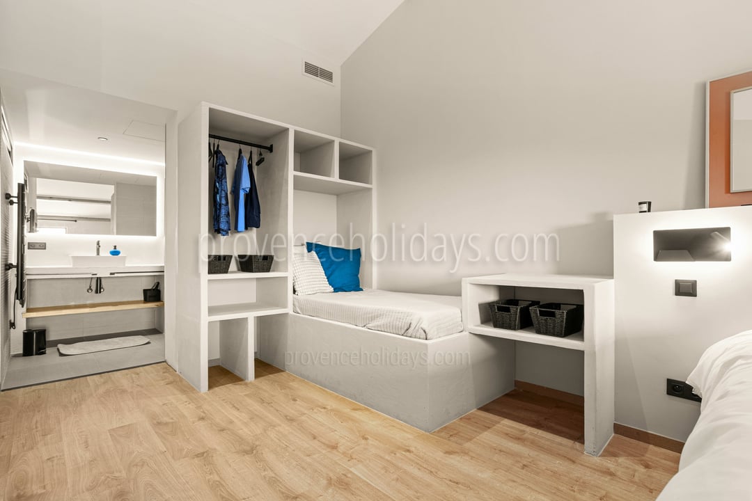 17 - Villa Caume: Villa: Bedroom