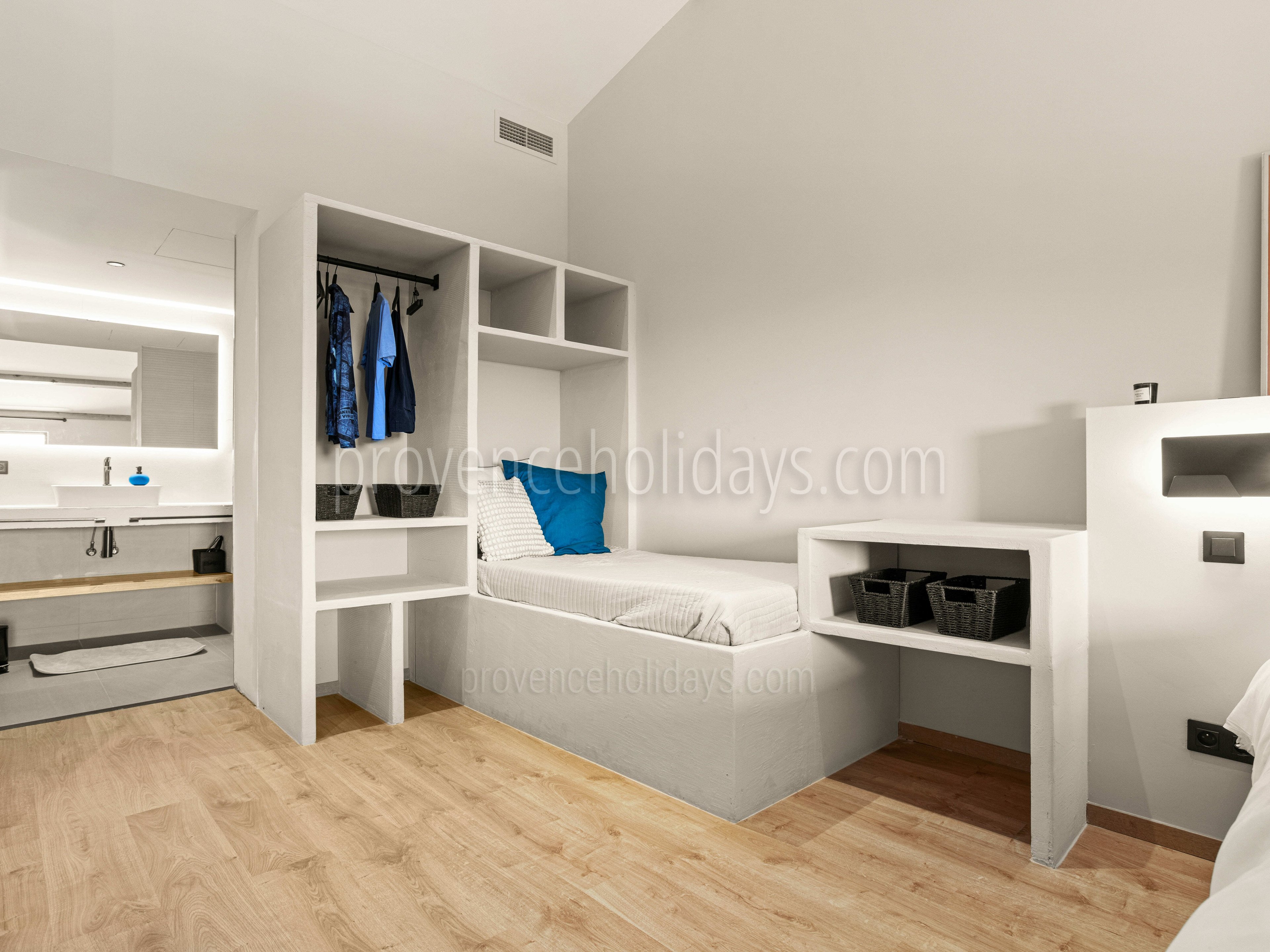 17 - Villa Caume: Villa: Bedroom