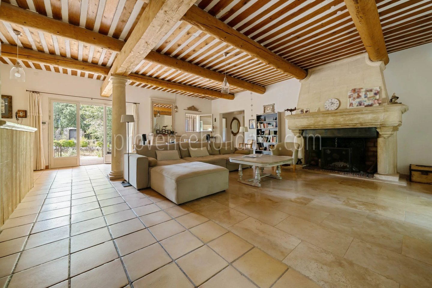 12 - Stenen huis in Ménerbes: Villa: Interior