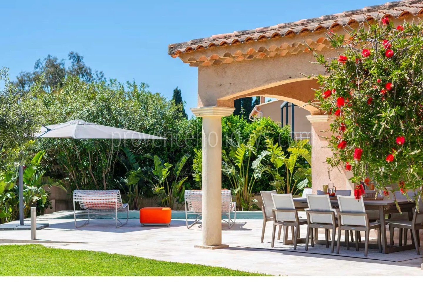 1 - Villa in Port de Miramar in La Londe-les-Maures: Villa: Exterior