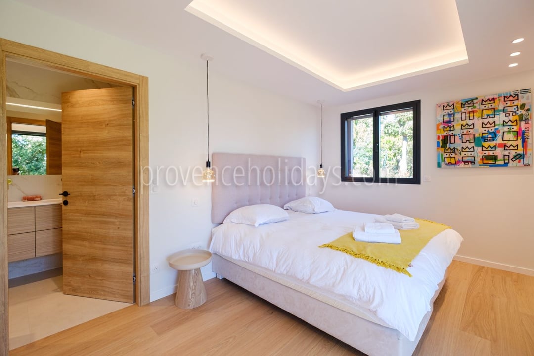 8 - Villa Riviera: Villa: Interior