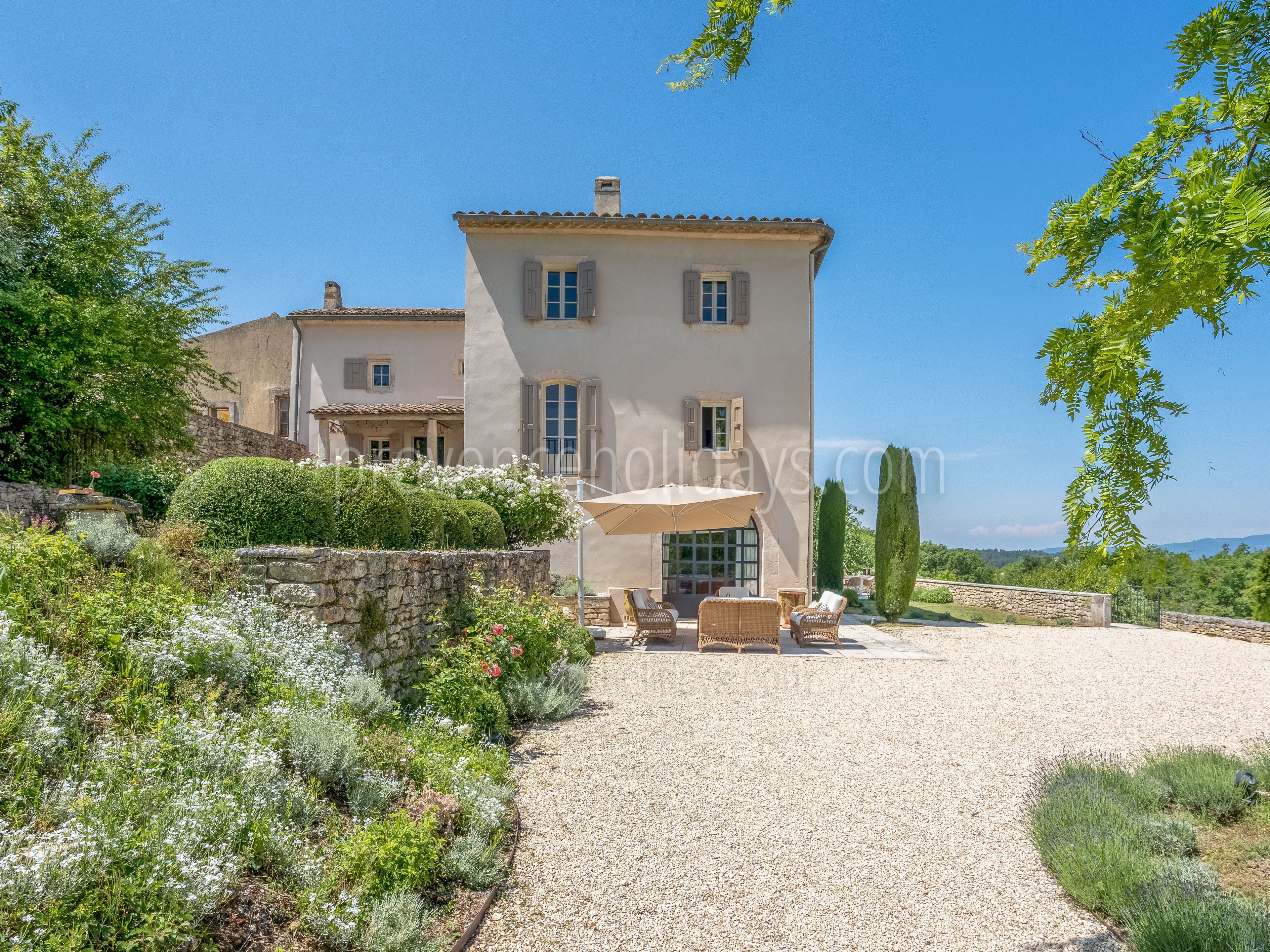 71 - Bastide des Magnans: Villa: Exterior