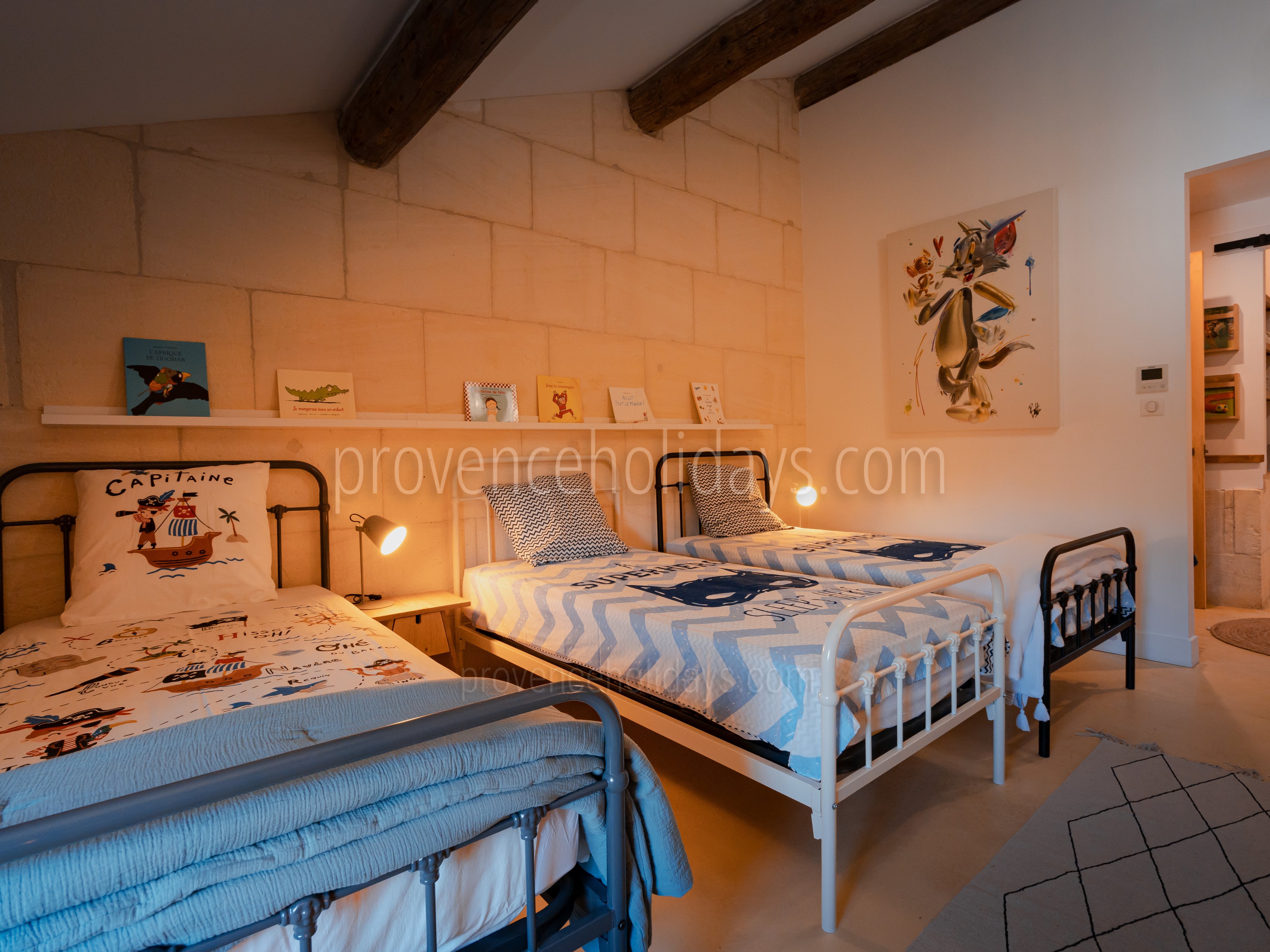 75 - Mas des Pommiers: Villa: Bedroom