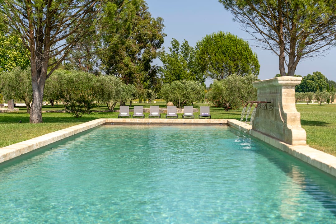 7 - Mas du Temps Suspendu: Villa: Pool