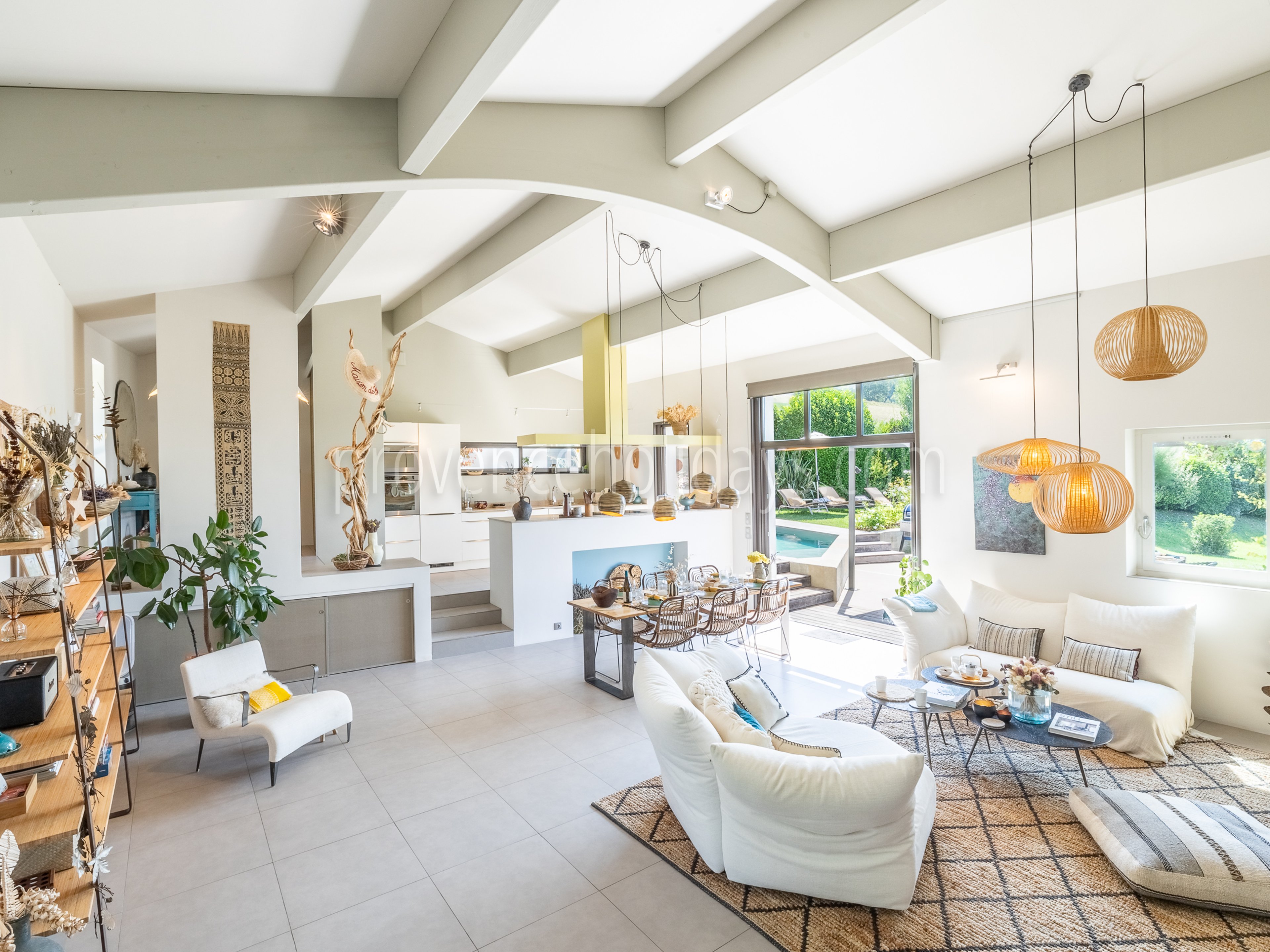8 - Le Mas du Vallon: Villa: Interior