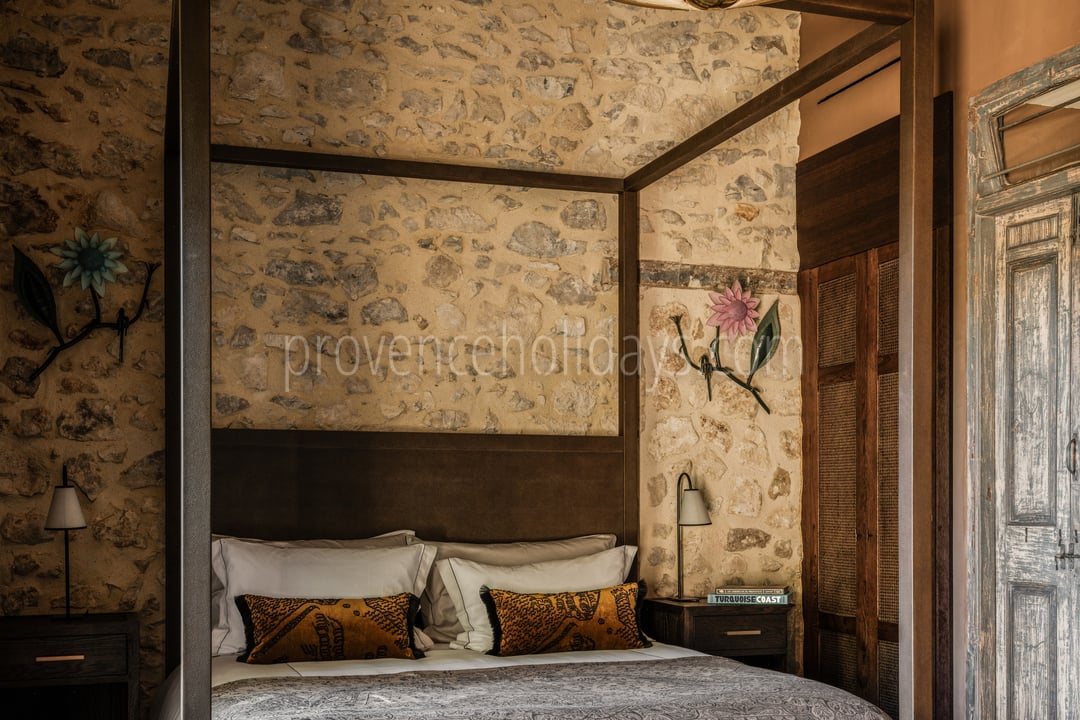 6 - Mas Simone: Villa: Bedroom