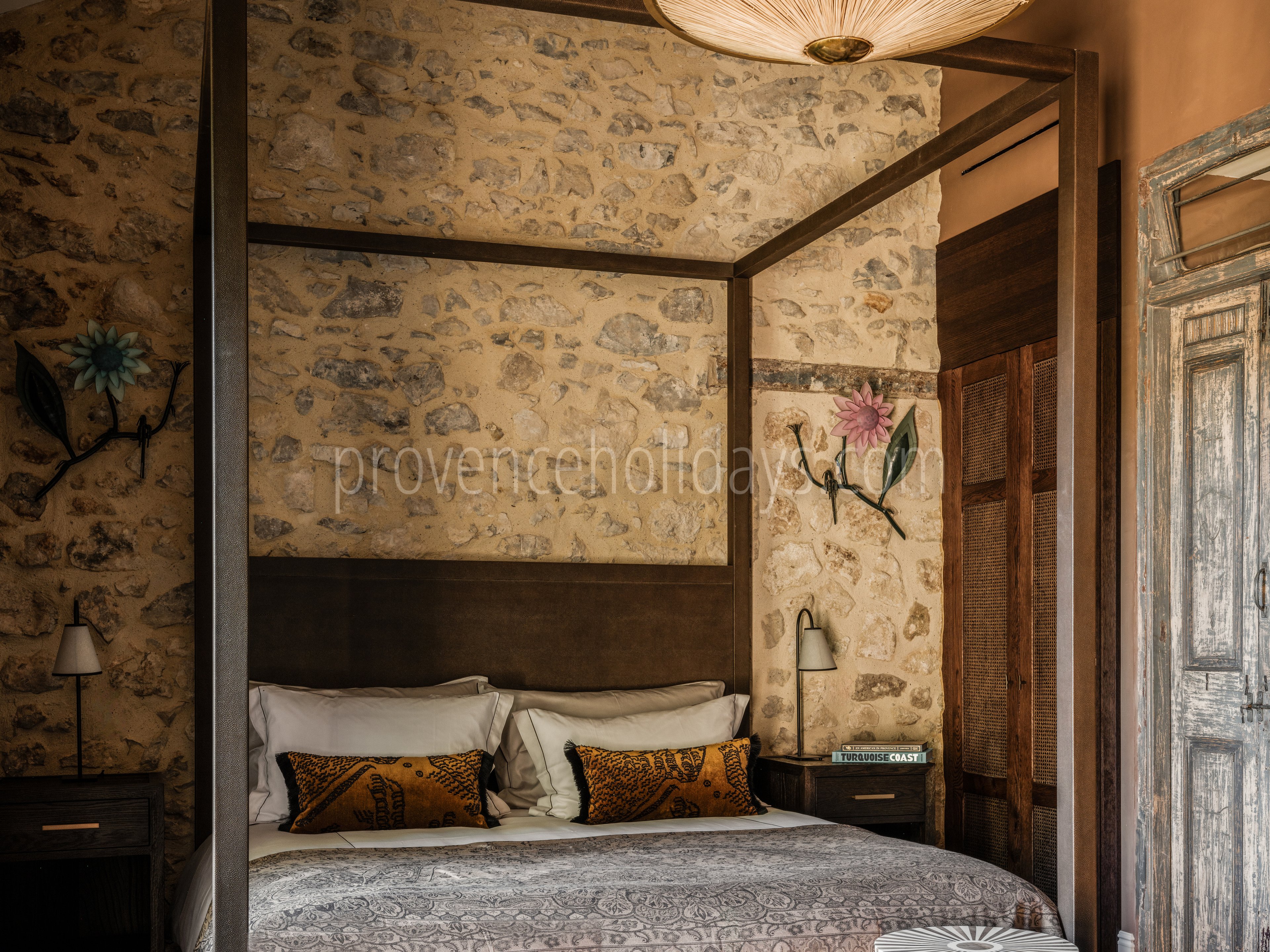6 - Mas Simone: Villa: Bedroom