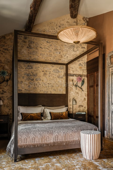 6 - Mas Simone: Villa: Bedroom