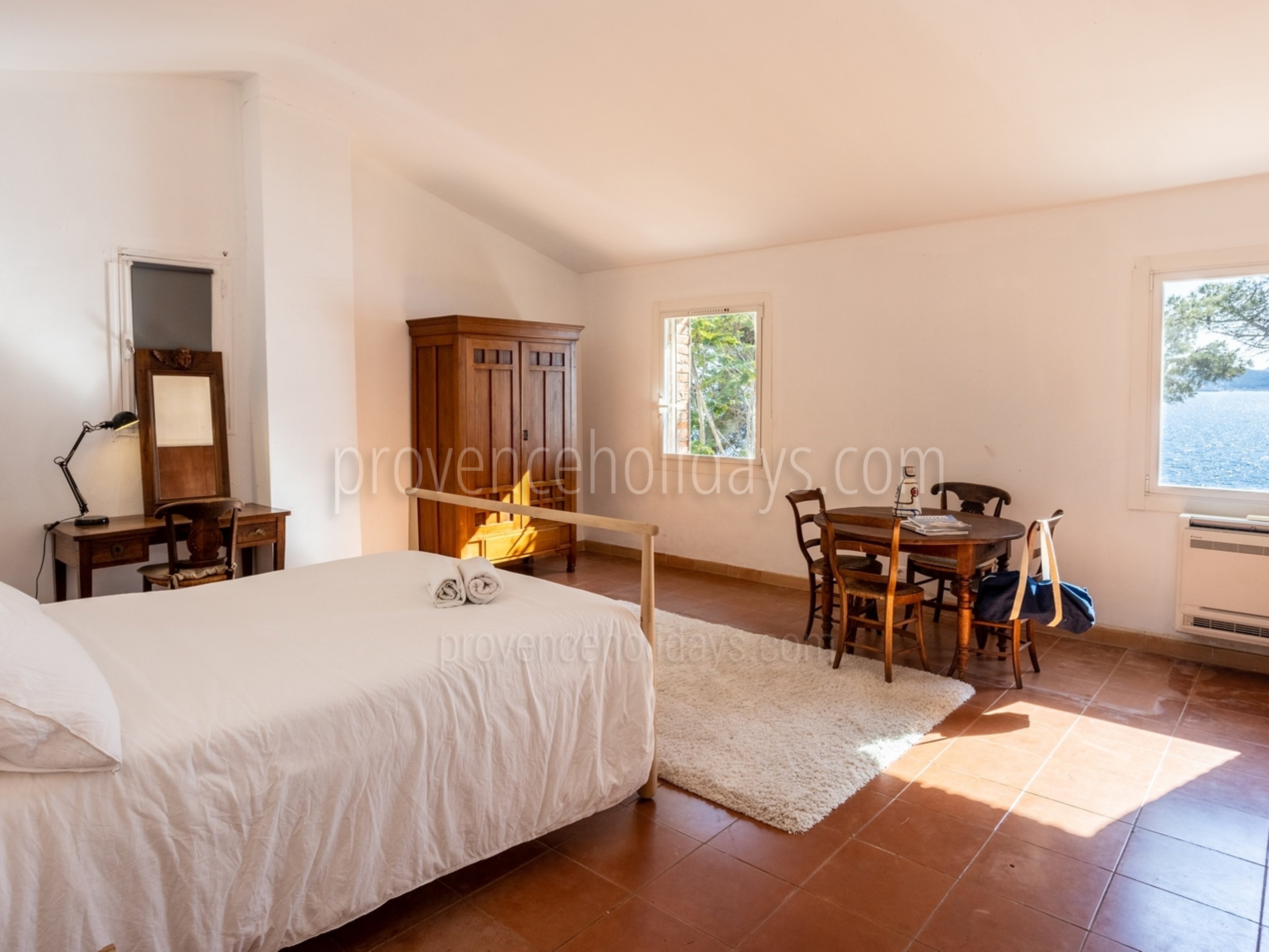 6 - Rivage: Villa: Bedroom