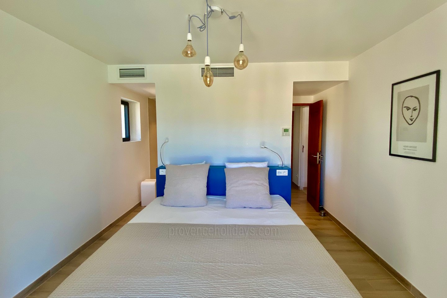 32 - Villa des Lices: Villa: Bedroom