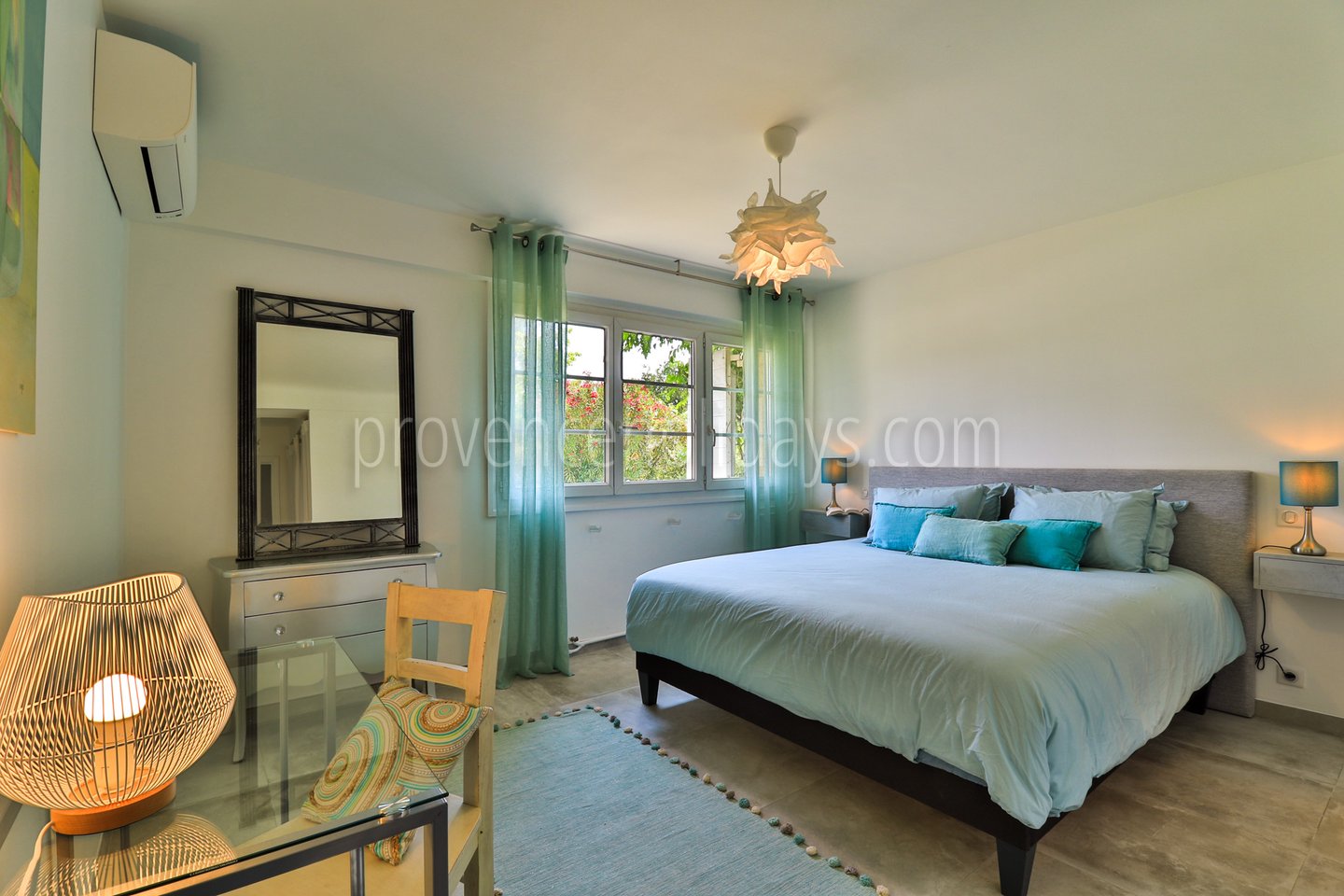 25 - Le Mas du Pêcheur: Villa: Bedroom
