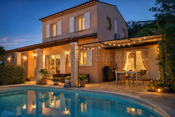 16 - Villa Calypso: Villa: Exterior